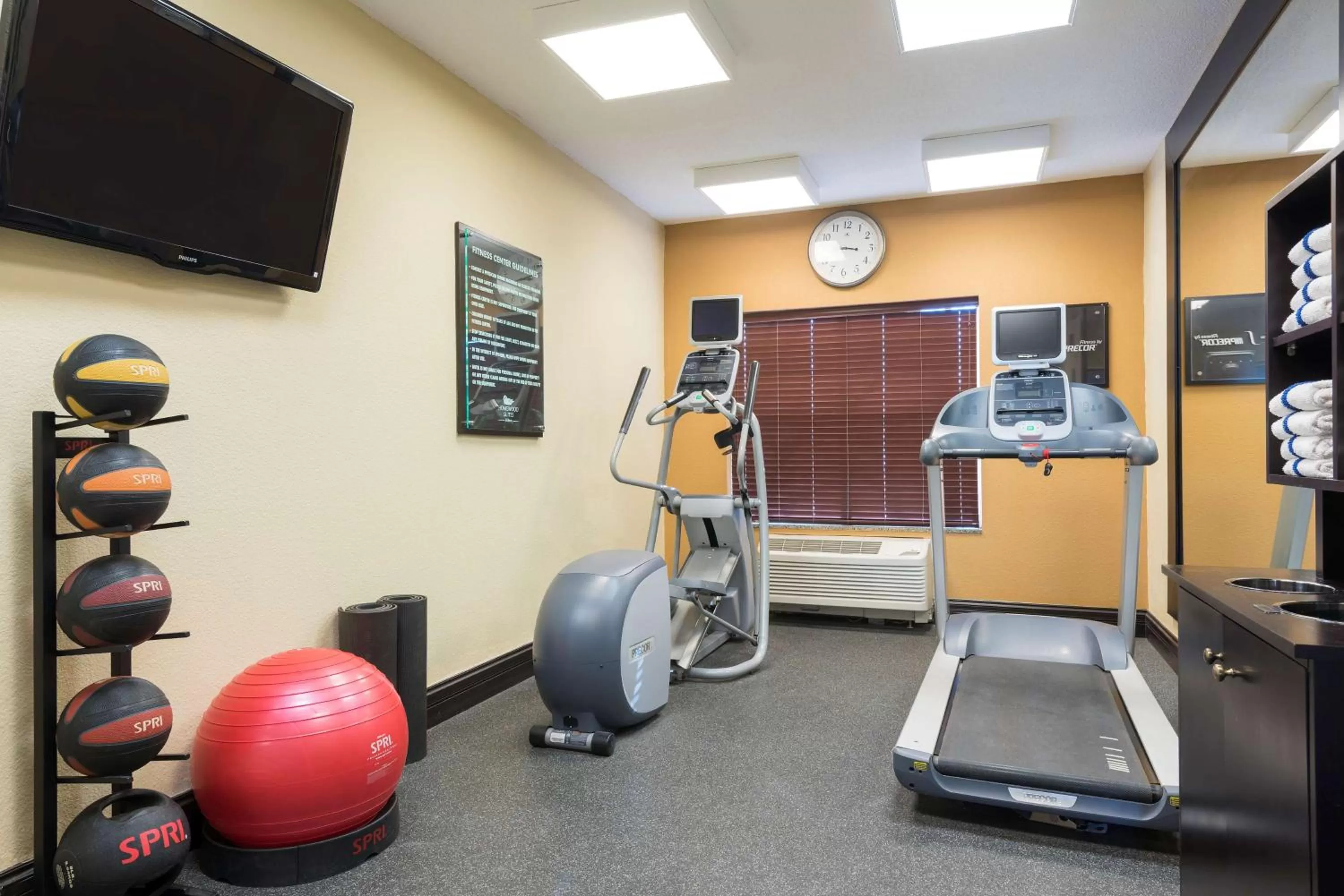 Fitness centre/facilities in Homewood Suites by Hilton Bloomington