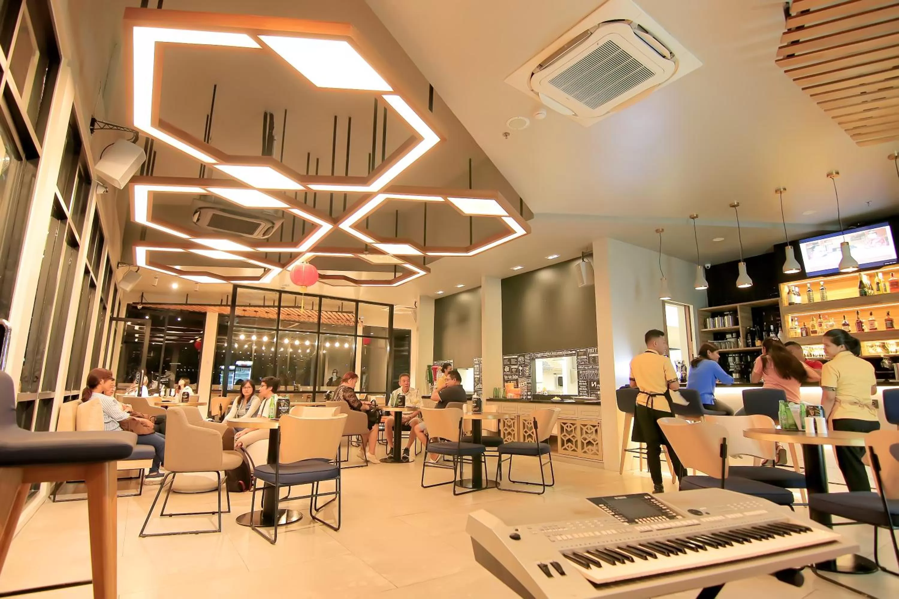 Lounge or bar in Swiss-Belhotel Ambon