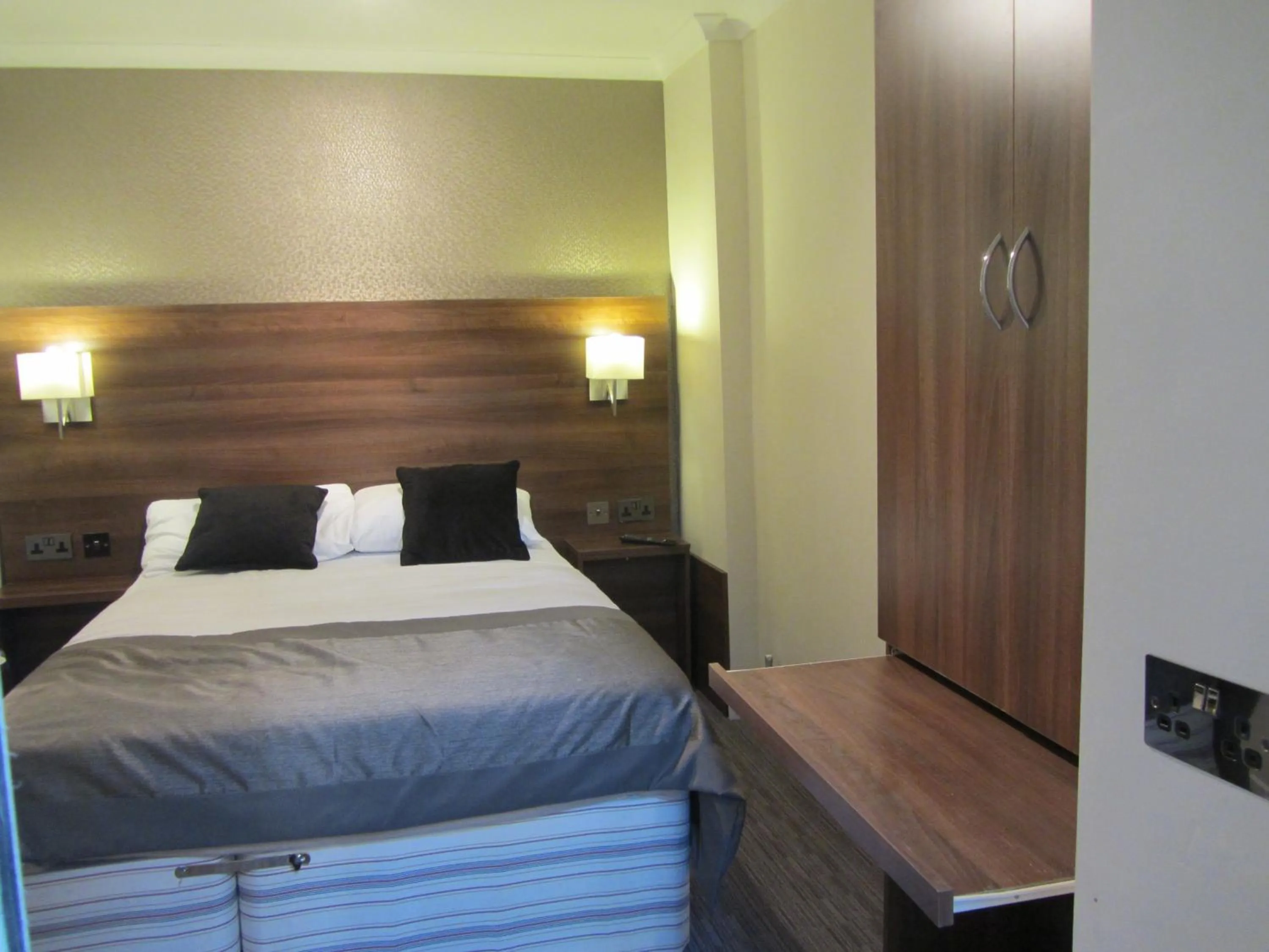 Bed in Goodwood Hotel