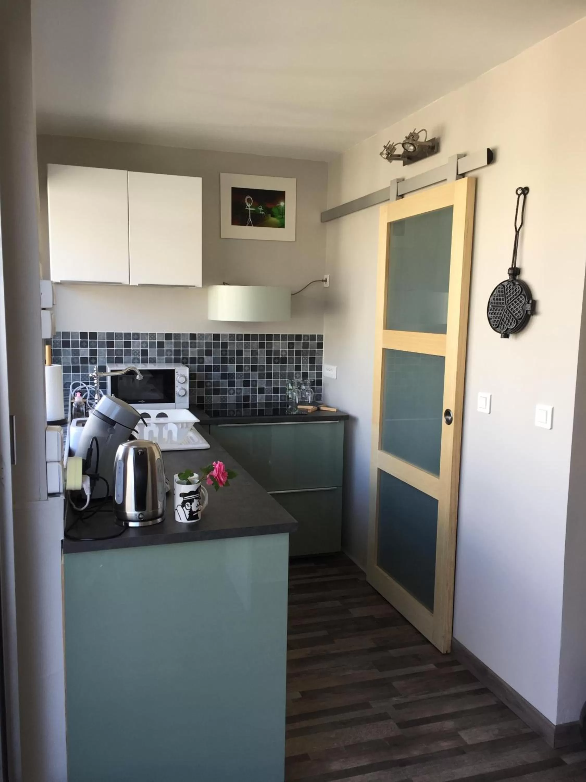 Kitchen or kitchenette, Kitchen/Kitchenette in 1 Chambre, 1 P'tit dèj', 1 Sourire