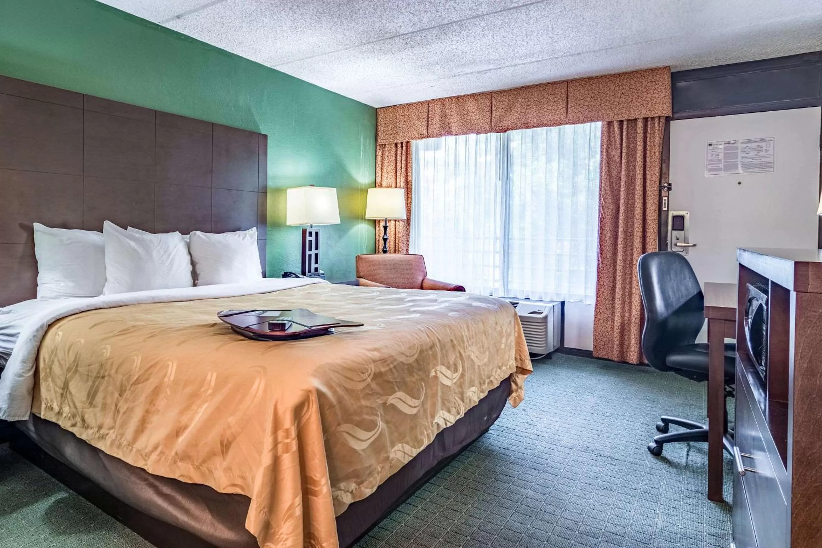 Photo of the whole room, Bed in Quality Inn Columbus near Fort Benning