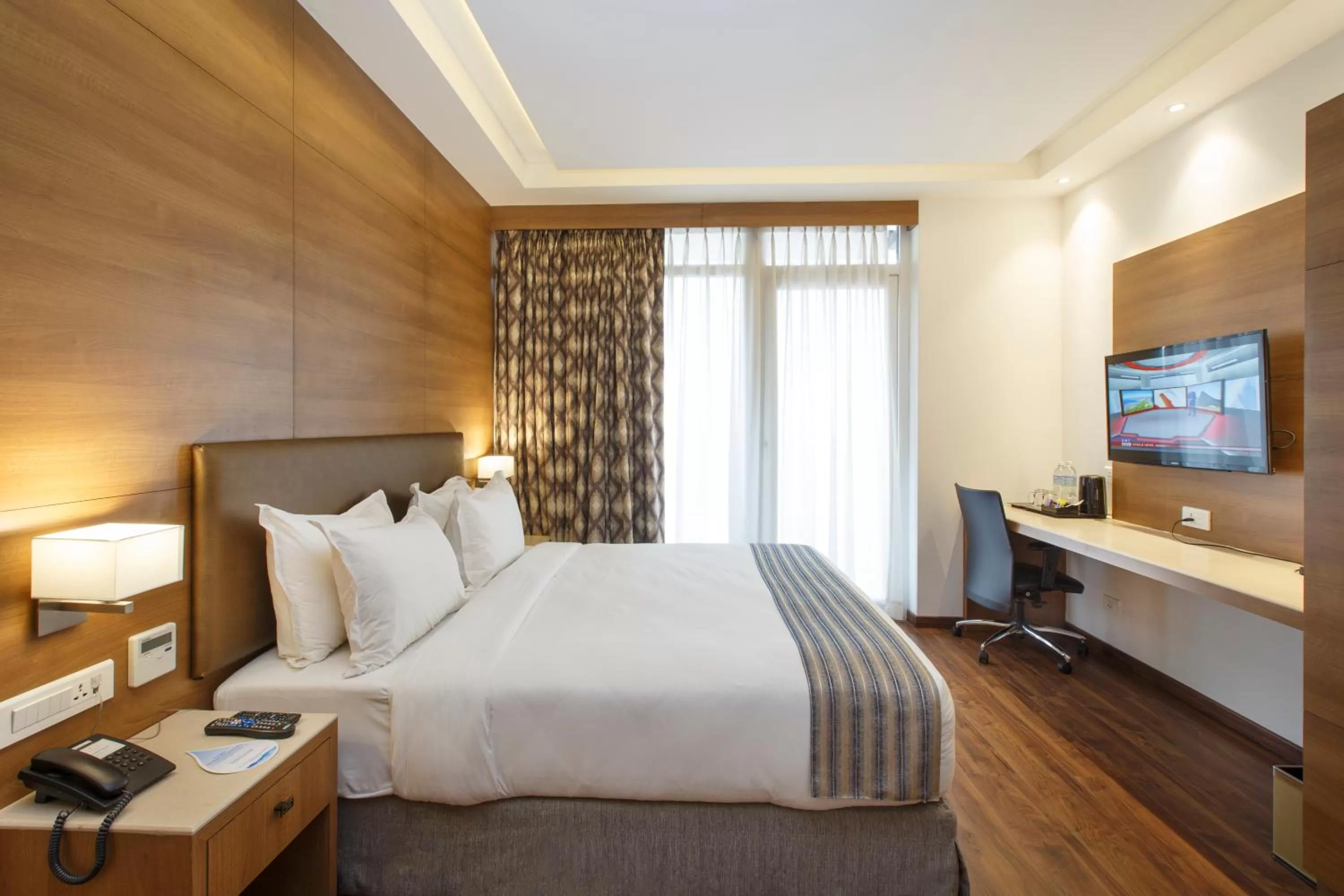 Bedroom, Bed in Hotel Ambassador by ACE Hotels
