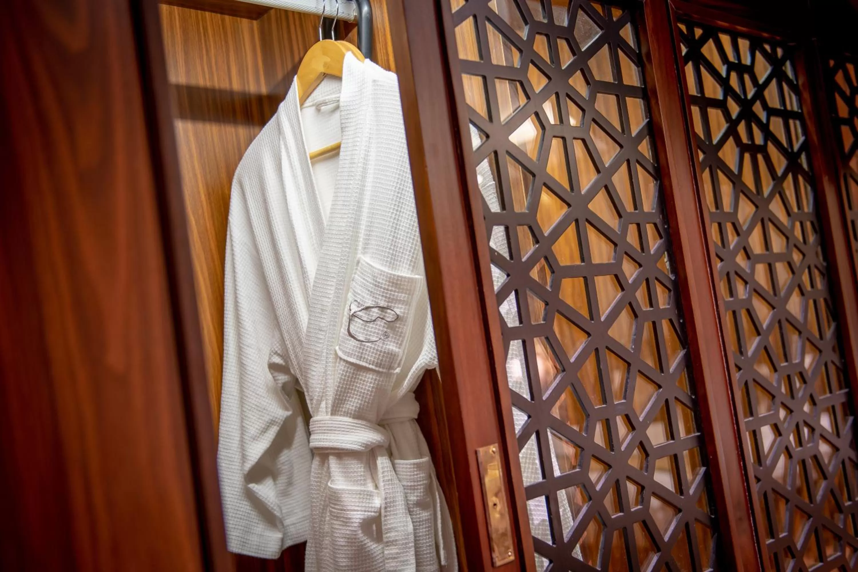 wardrobe in Conifer Grand Hotel
