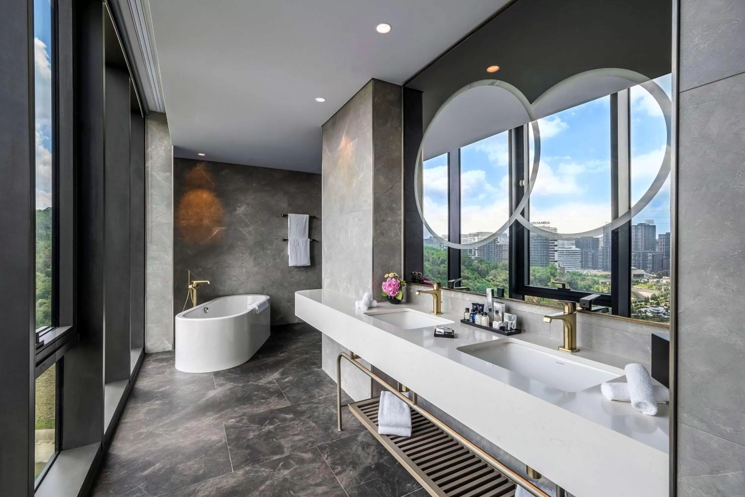 Bathroom in Radisson Collection Hotel, Vadistanbul