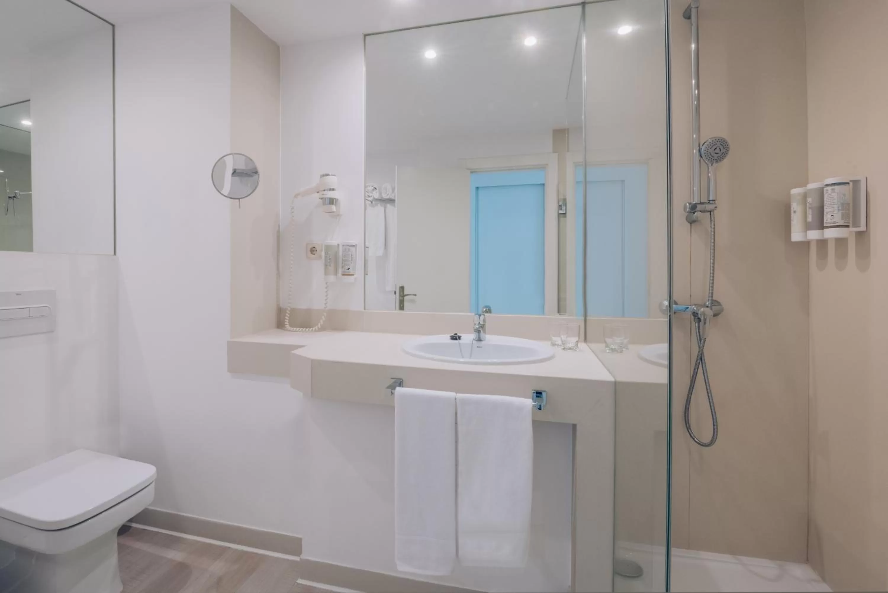 Toilet in Iberostar Waves Bouganville Playa