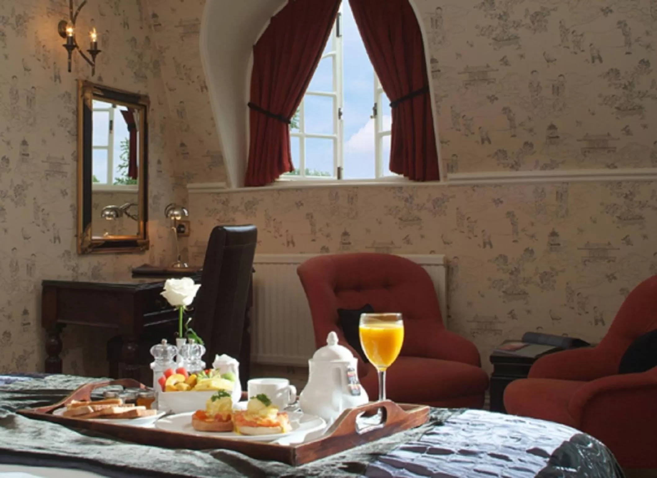 Bedroom in St Michael's Manor Hotel - St Albans