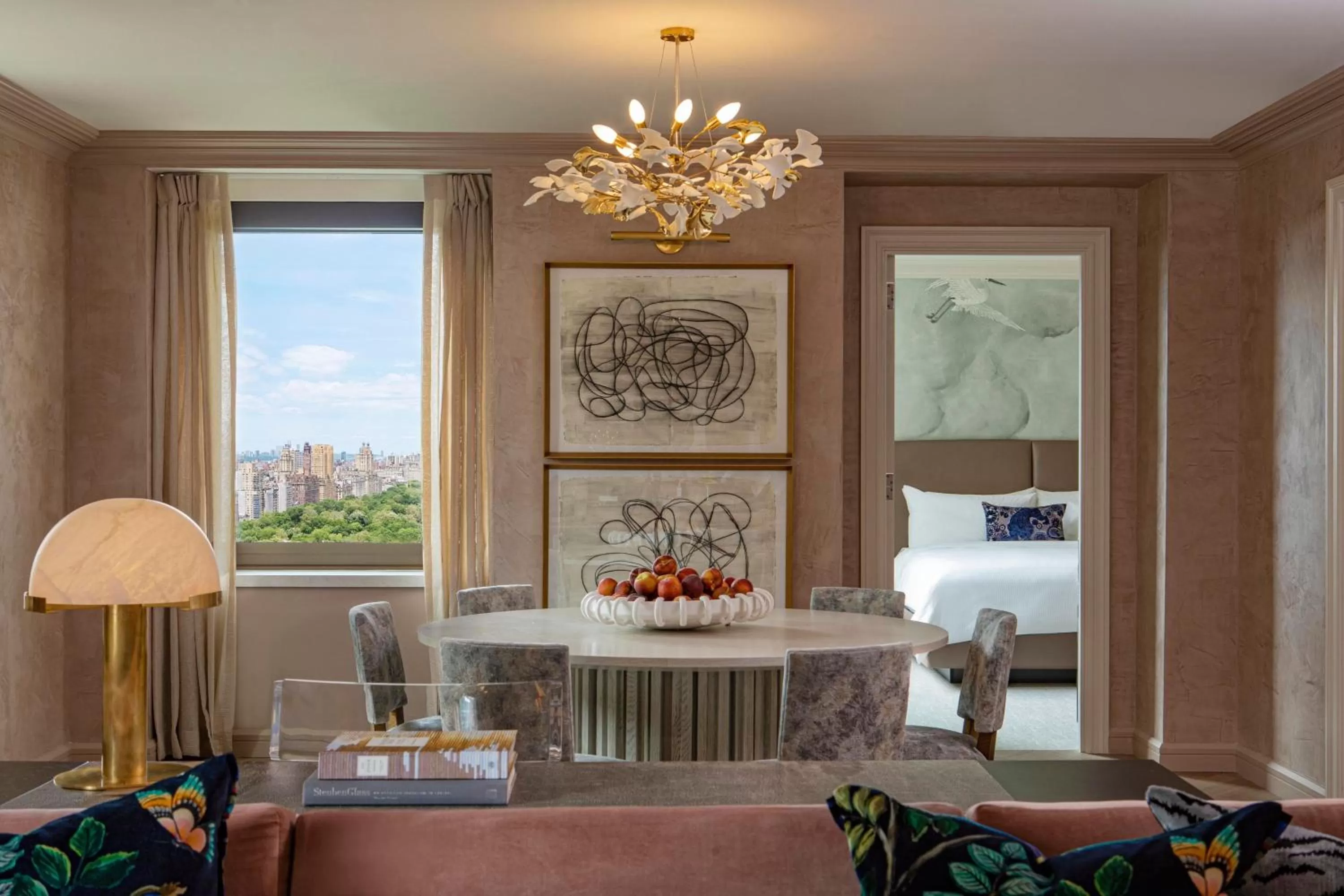 Photo of the whole room in JW Marriott Essex House New York