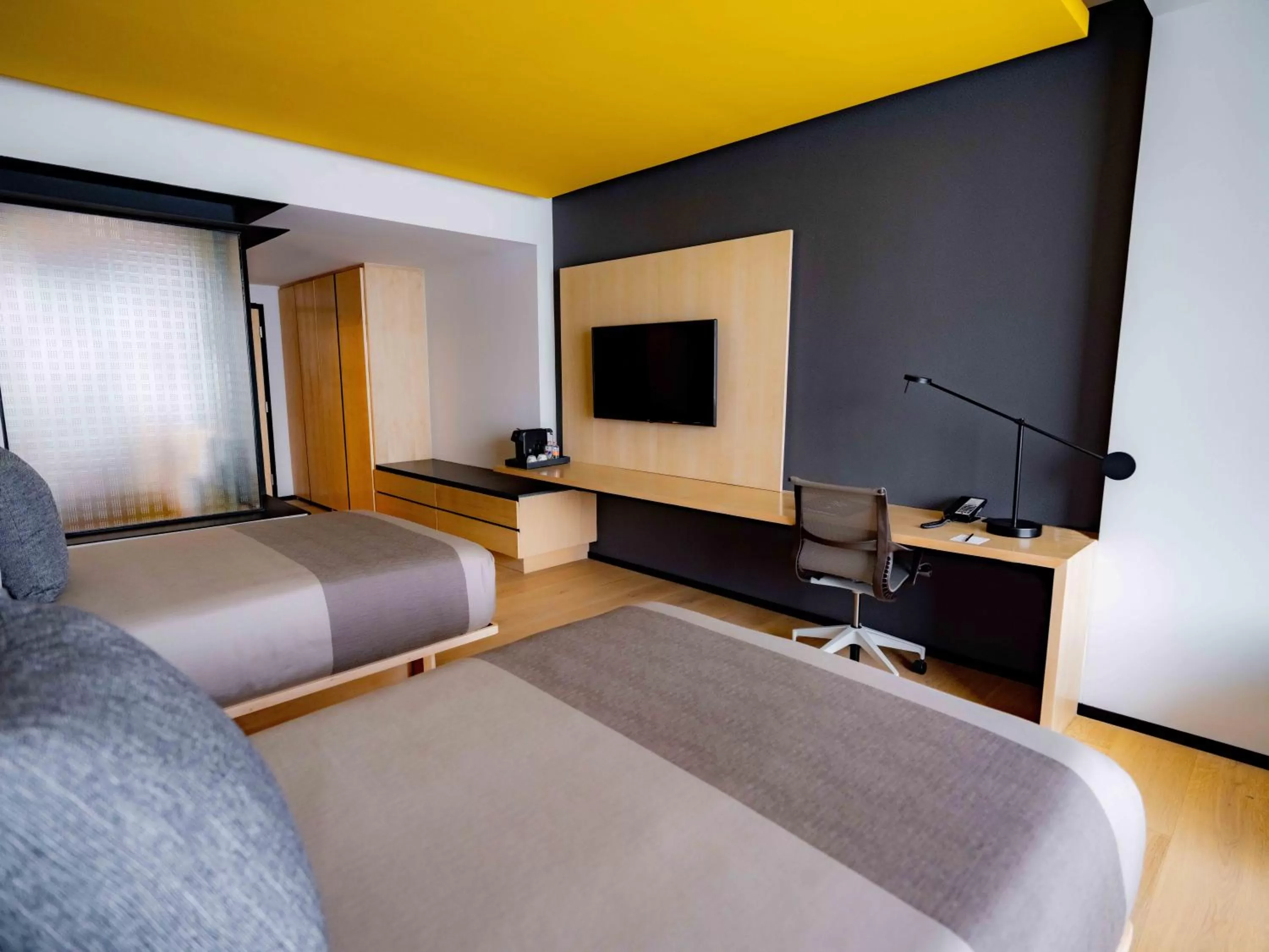 Bedroom, Bed in Galeria Plaza San Jeronimo