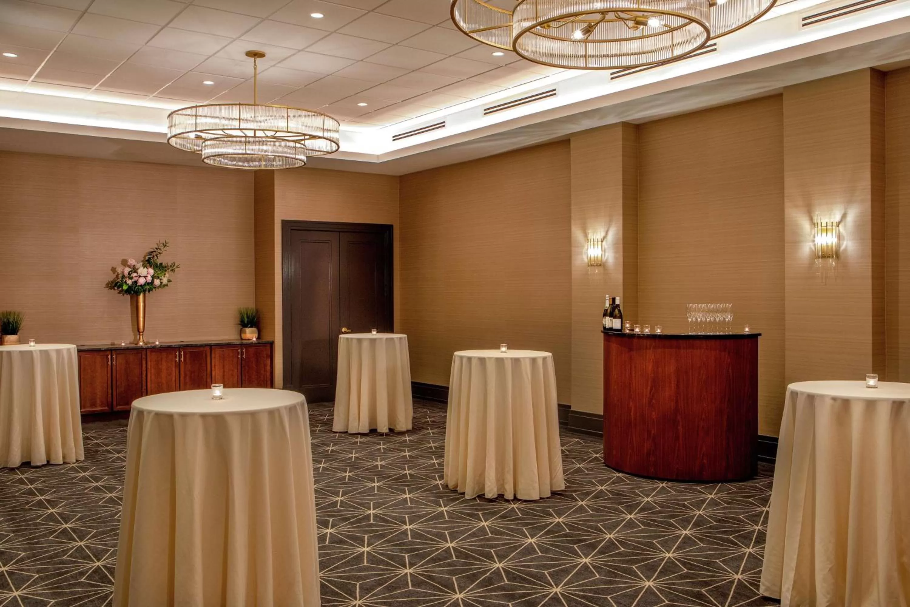 Meeting/conference room in The Virginian Lynchburg, Curio Collection By Hilton