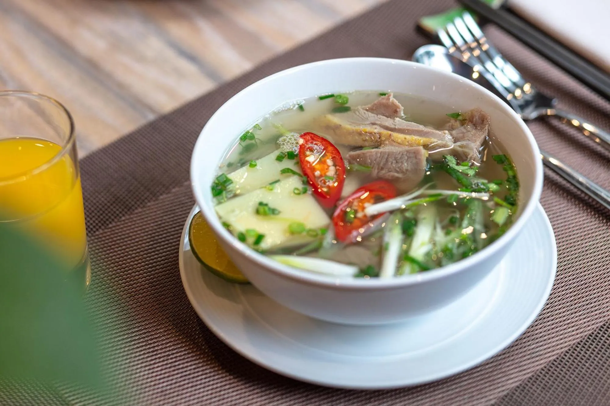 Food and drinks in Flower Garden Hotel