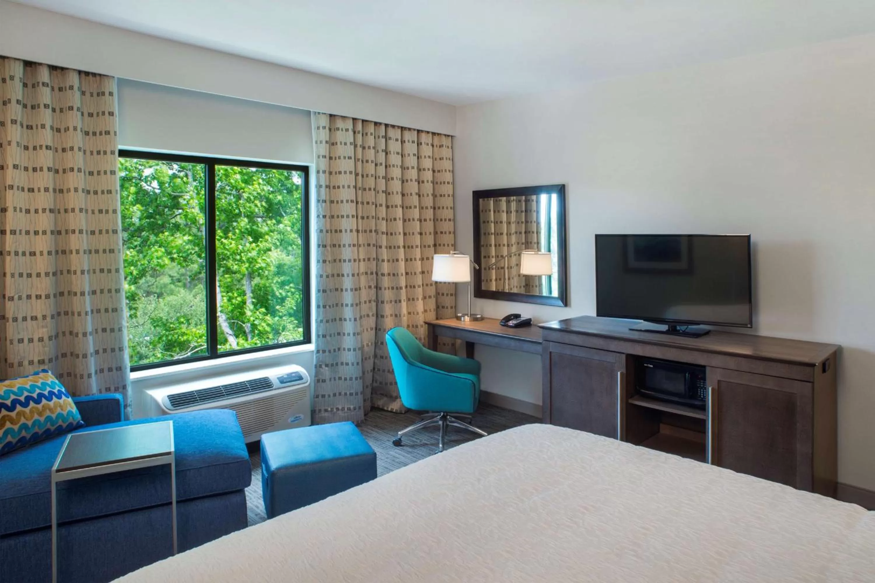 Bed in Hampton Inn Gulf Shores