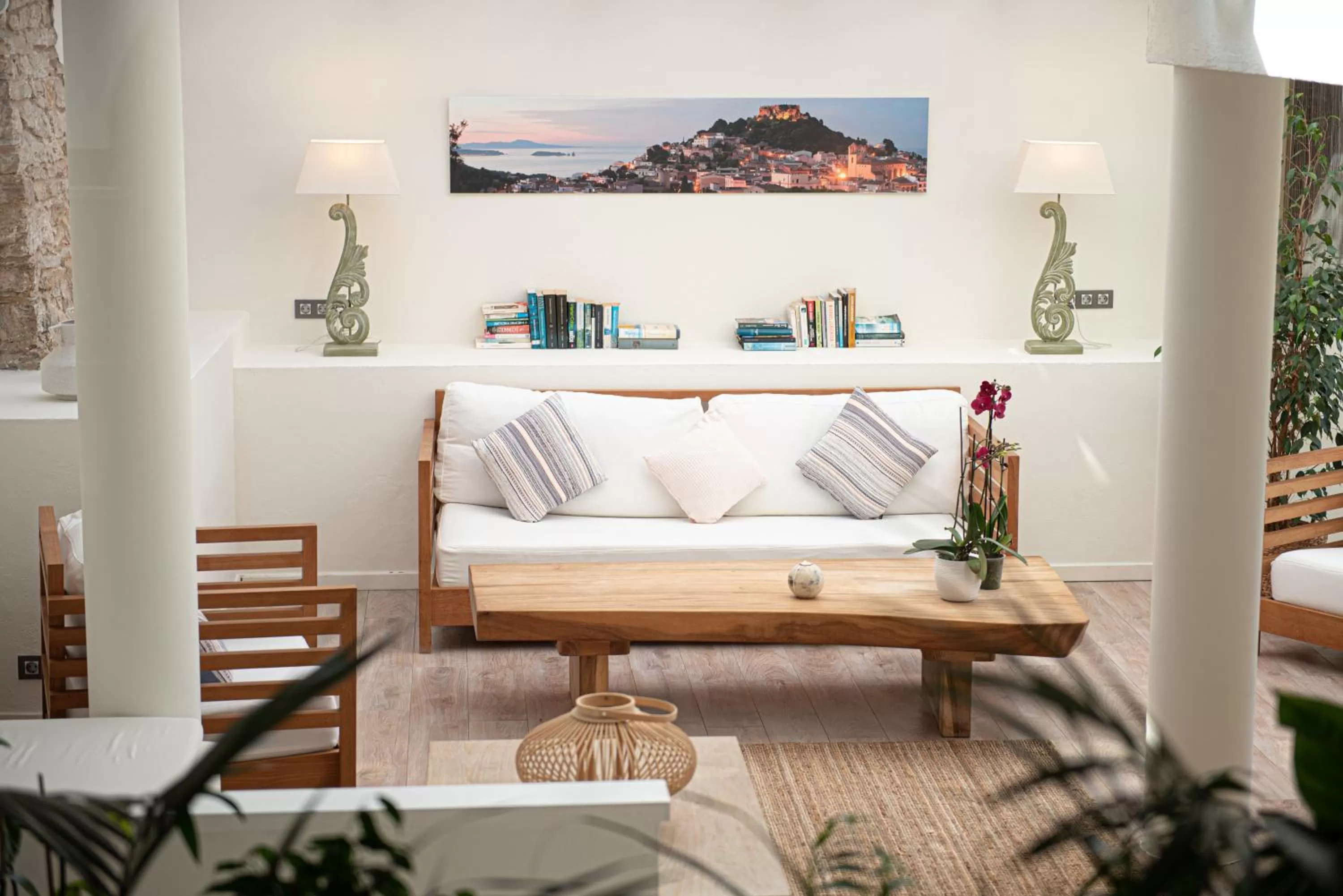 Seating area, Bed in El Petit Convent