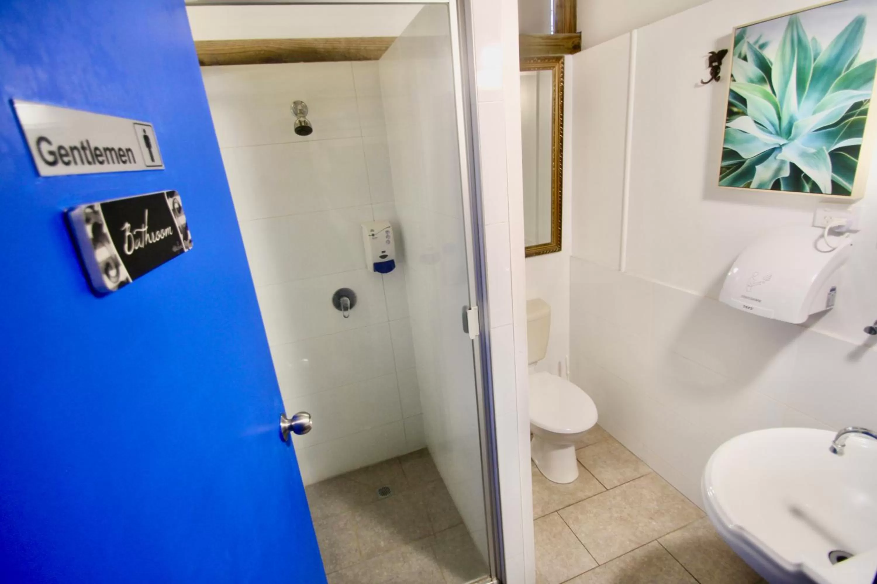 Bathroom in Hideaway Noosa Men Only Beach Resort