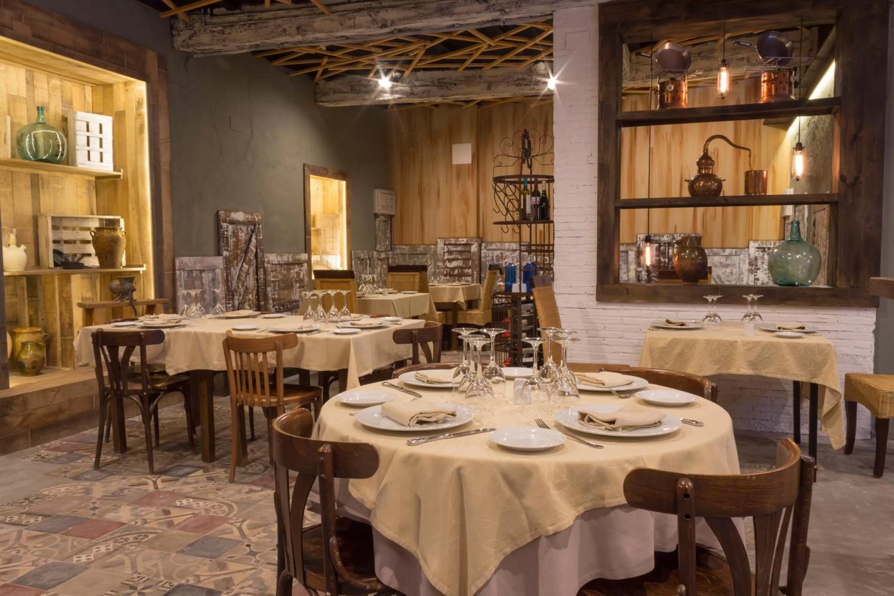 Restaurant/places to eat in Hotel Resort Cueva del Fraile