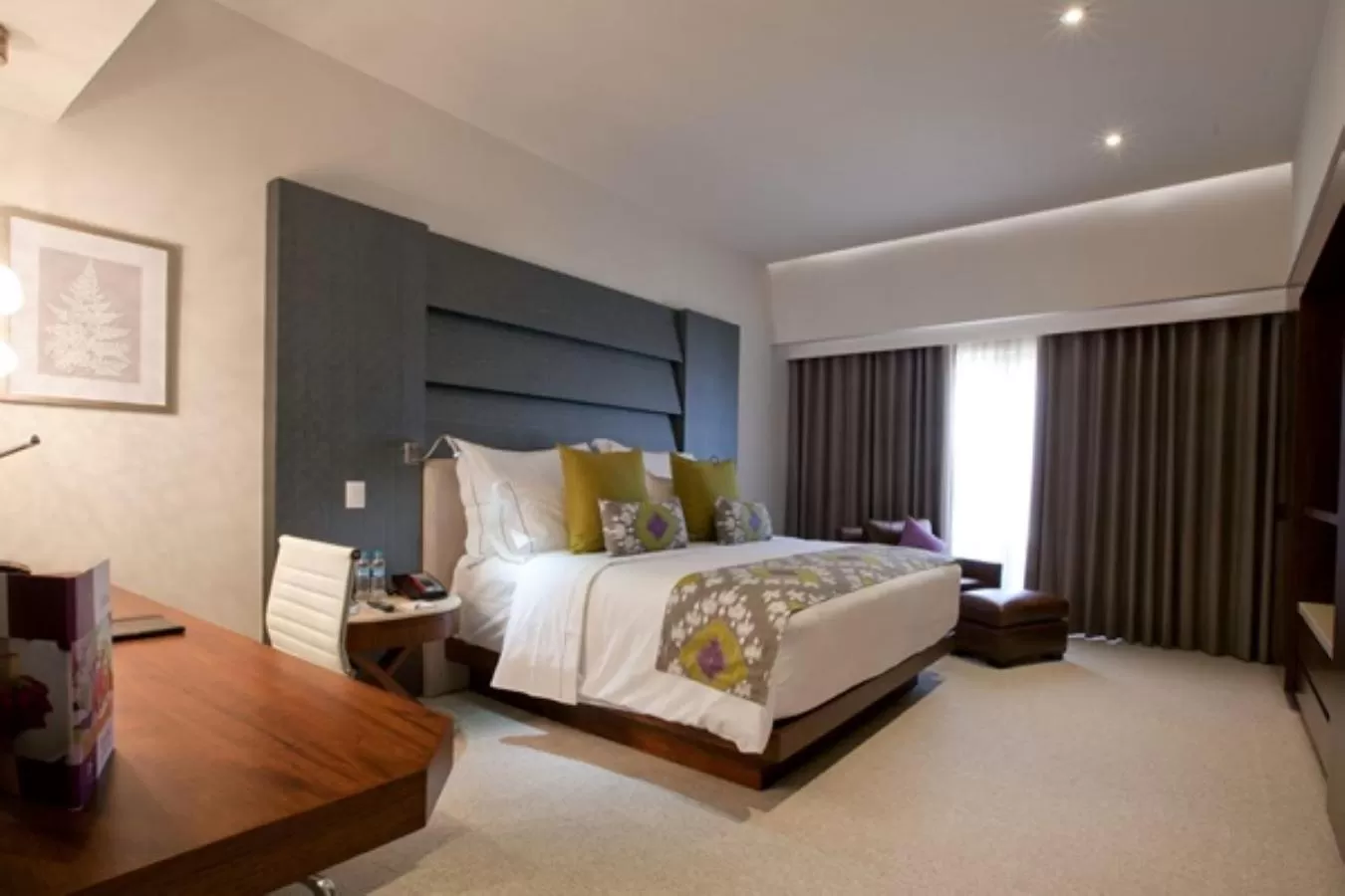 Photo of the whole room, Bed in HS HOTSSON Hotel Leon