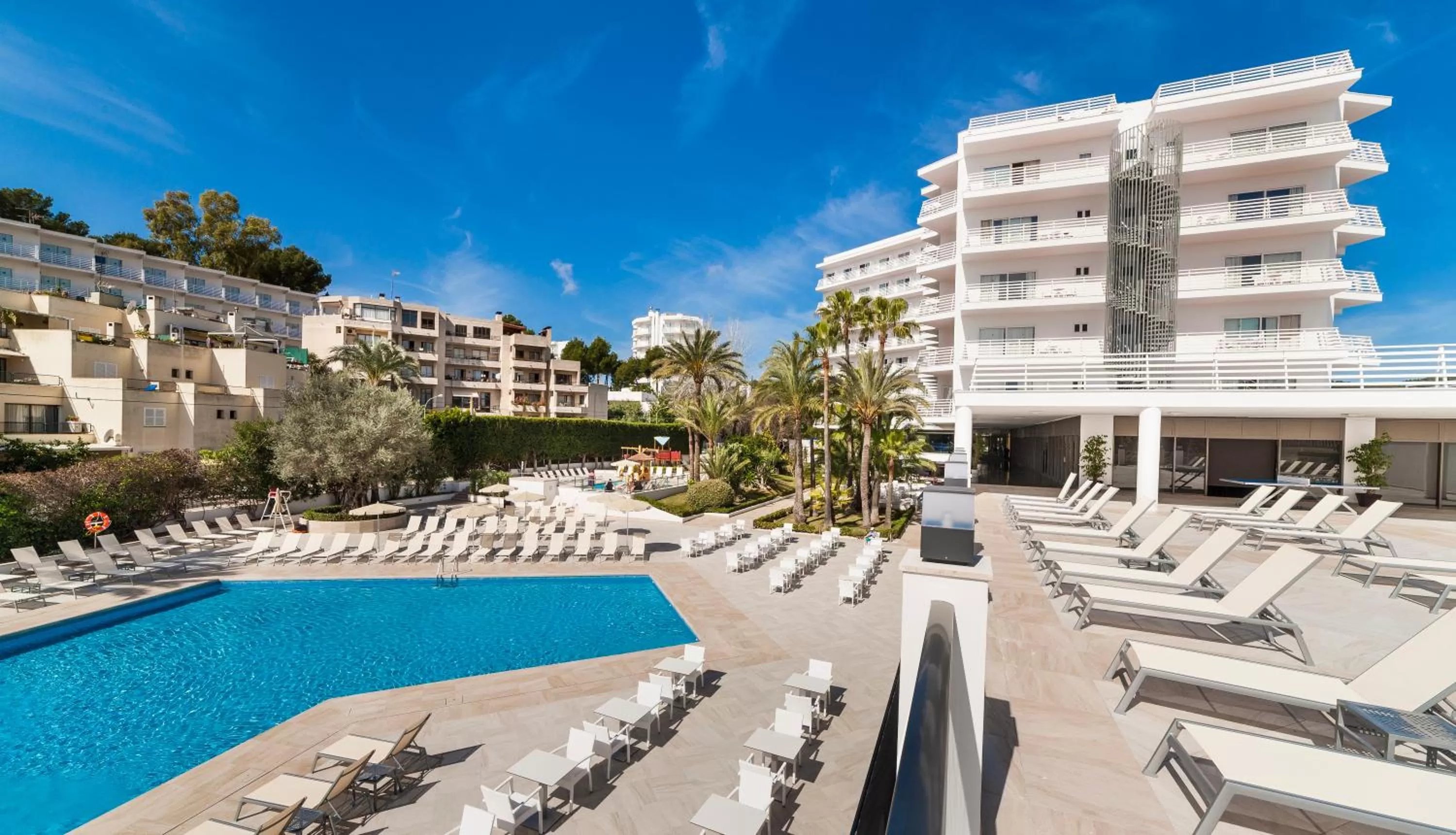 Swimming pool in Globales Palmanova