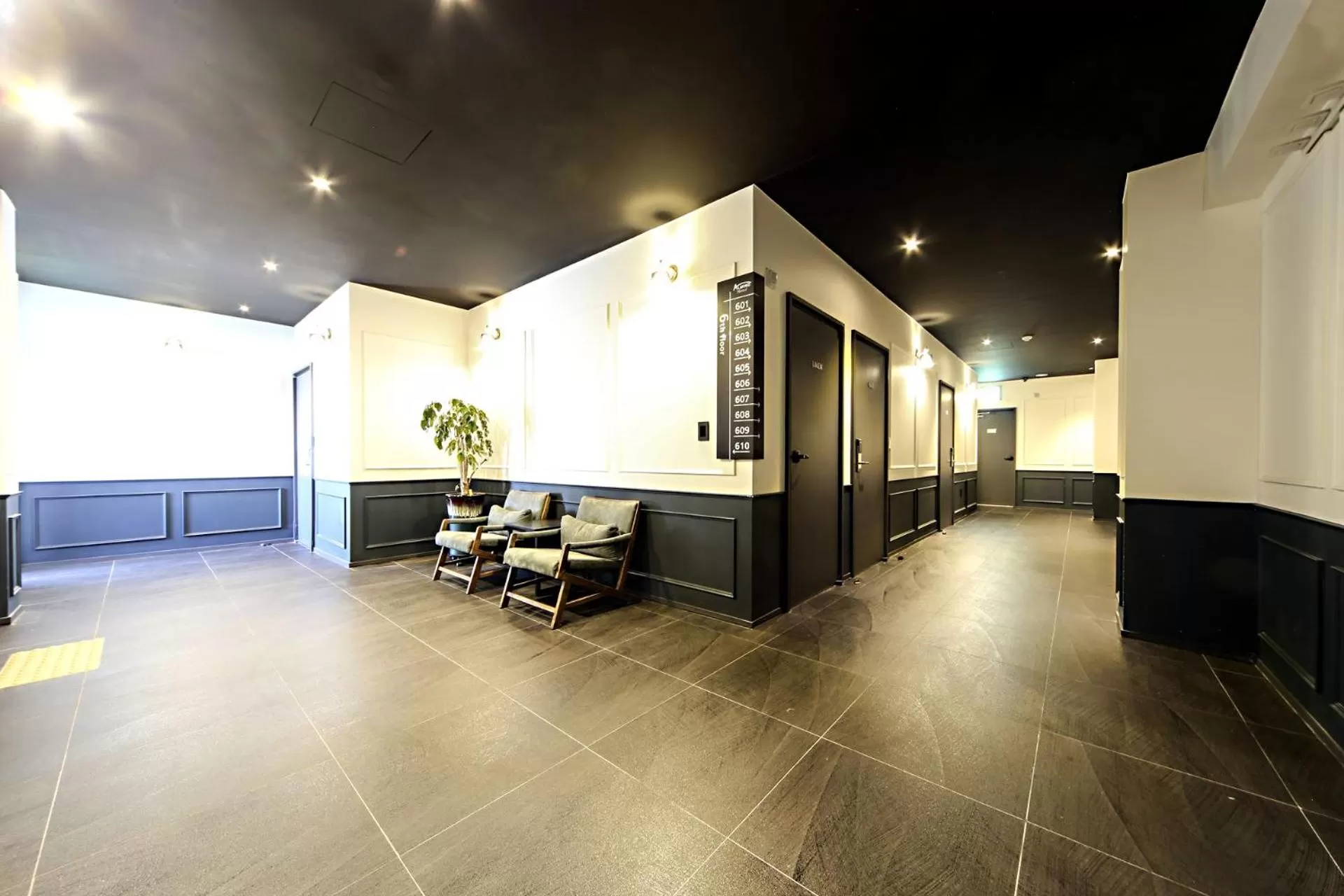 Lobby or reception in Masan Almond Hotel