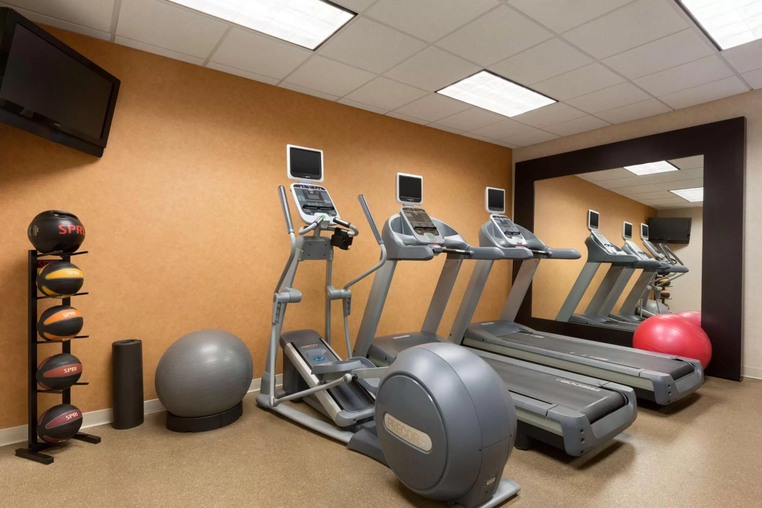 Fitness centre/facilities in Homewood Suites Fort Myers Airport - FGCU