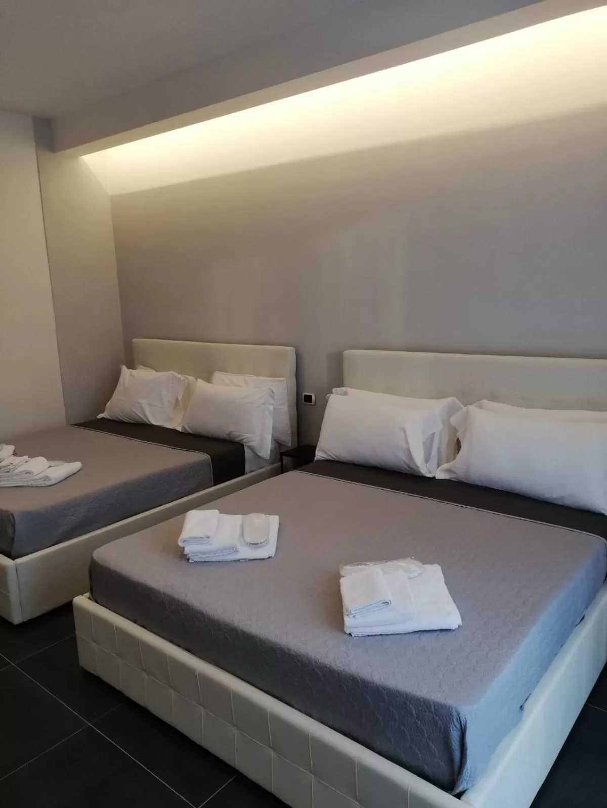 Photo of the whole room, Bed in Venere Bellevue by Babylon Stay