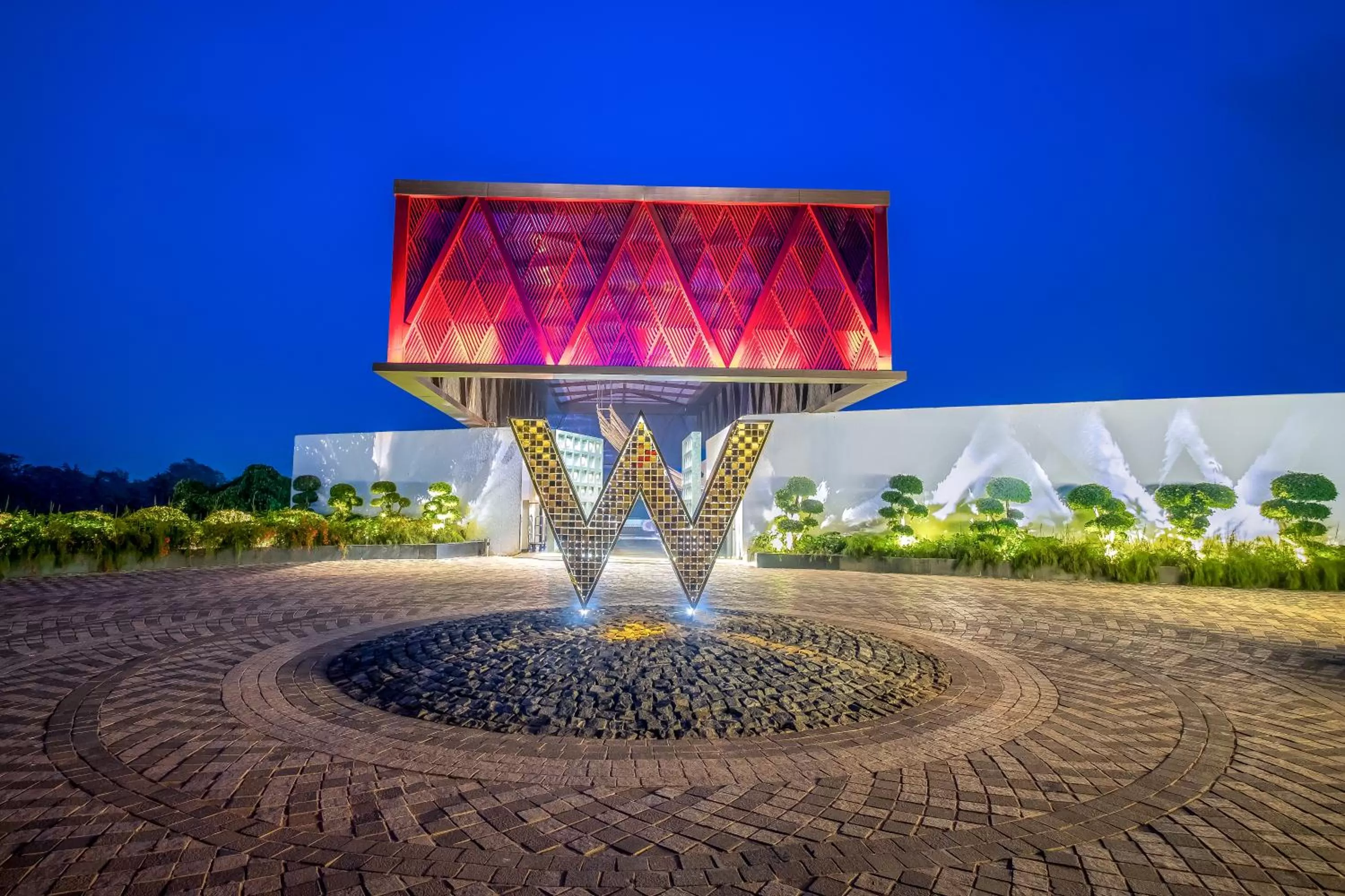 Property building in W Goa