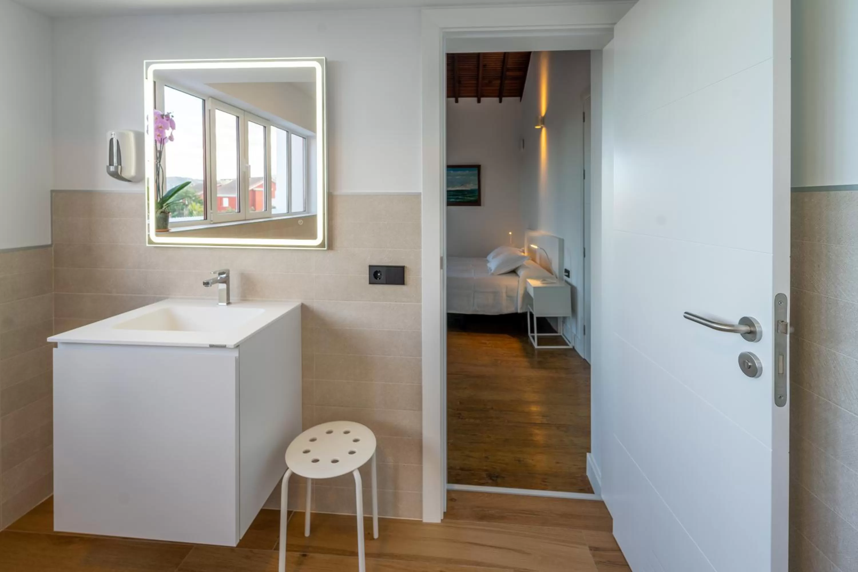 Bathroom in Albor Suites