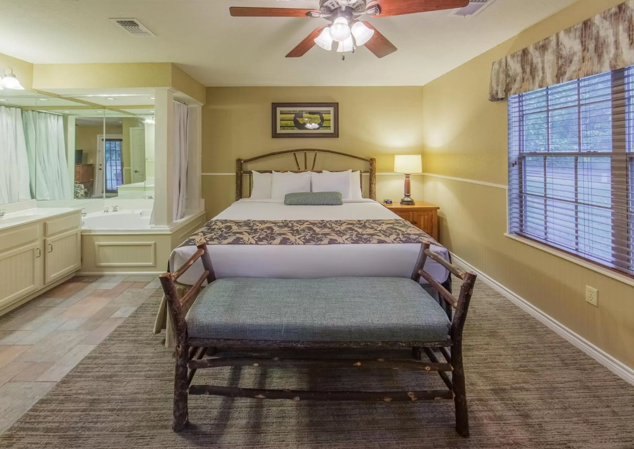 Photo of the whole room in Holiday Inn Club Vacations Villages Resort at Lake Palestine