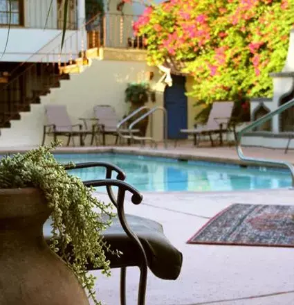 King Room with Pool View in El Morocco Inn & Spa King Room with Pool View in El Morocco Inn & Spa