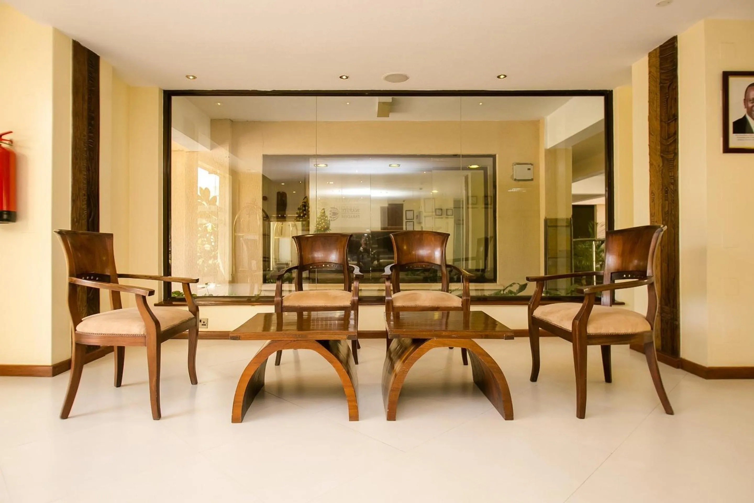 Lobby or reception in Waridi Paradise Hotel and Suites