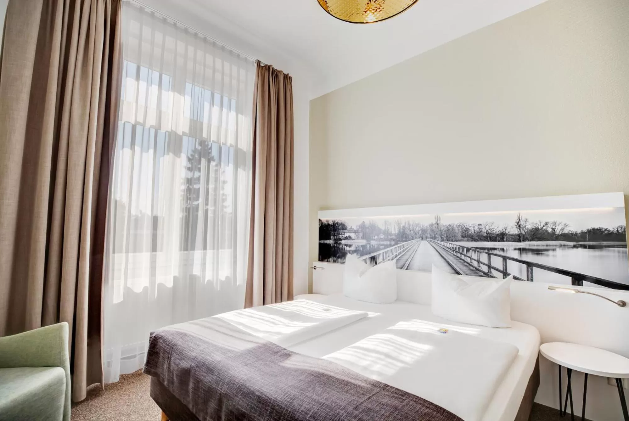 Photo of the whole room, Bed in Hotel am Schlosspark