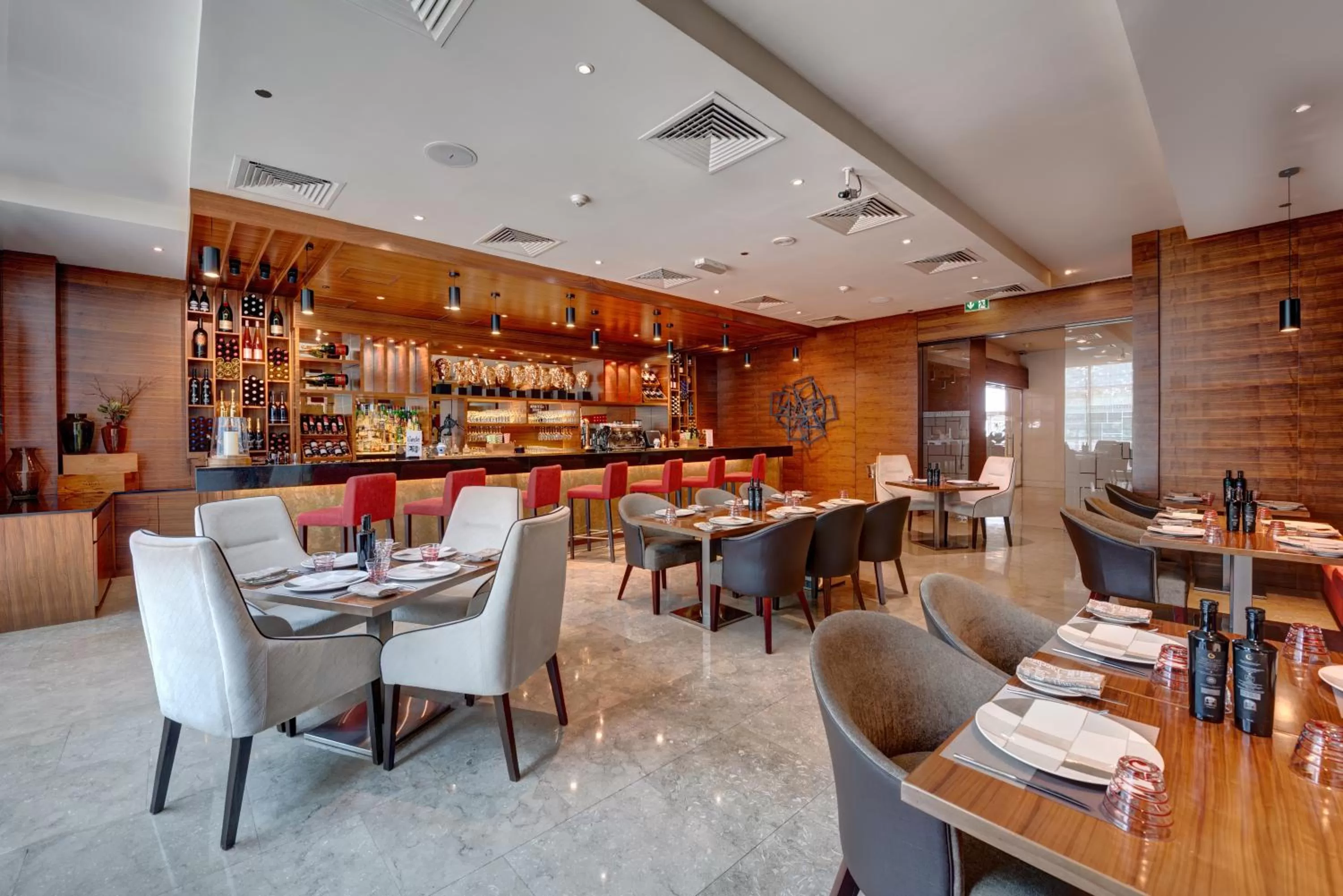 Lounge or bar in Media Rotana Dubai