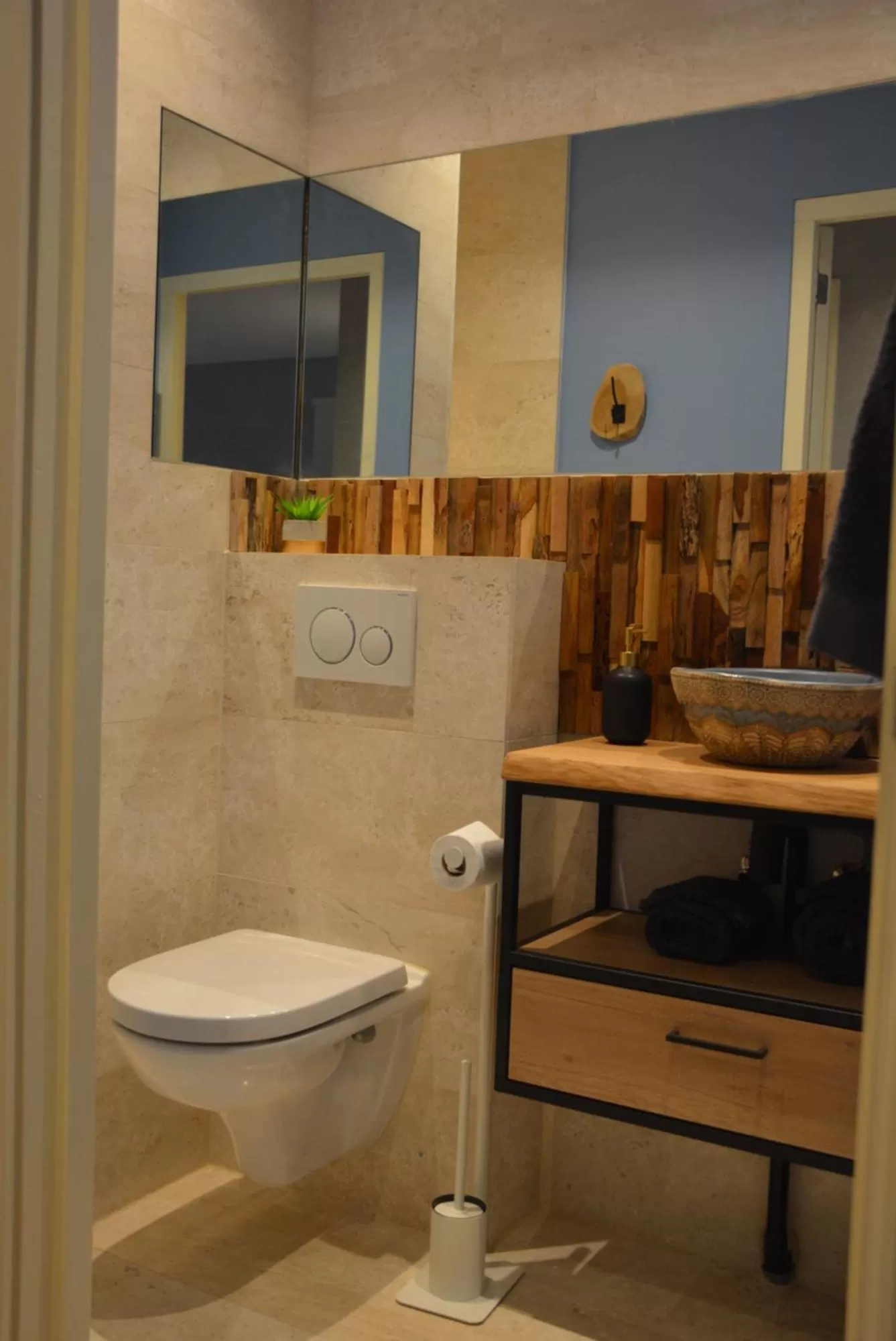 Toilet, Bathroom in Heaven in East B&B