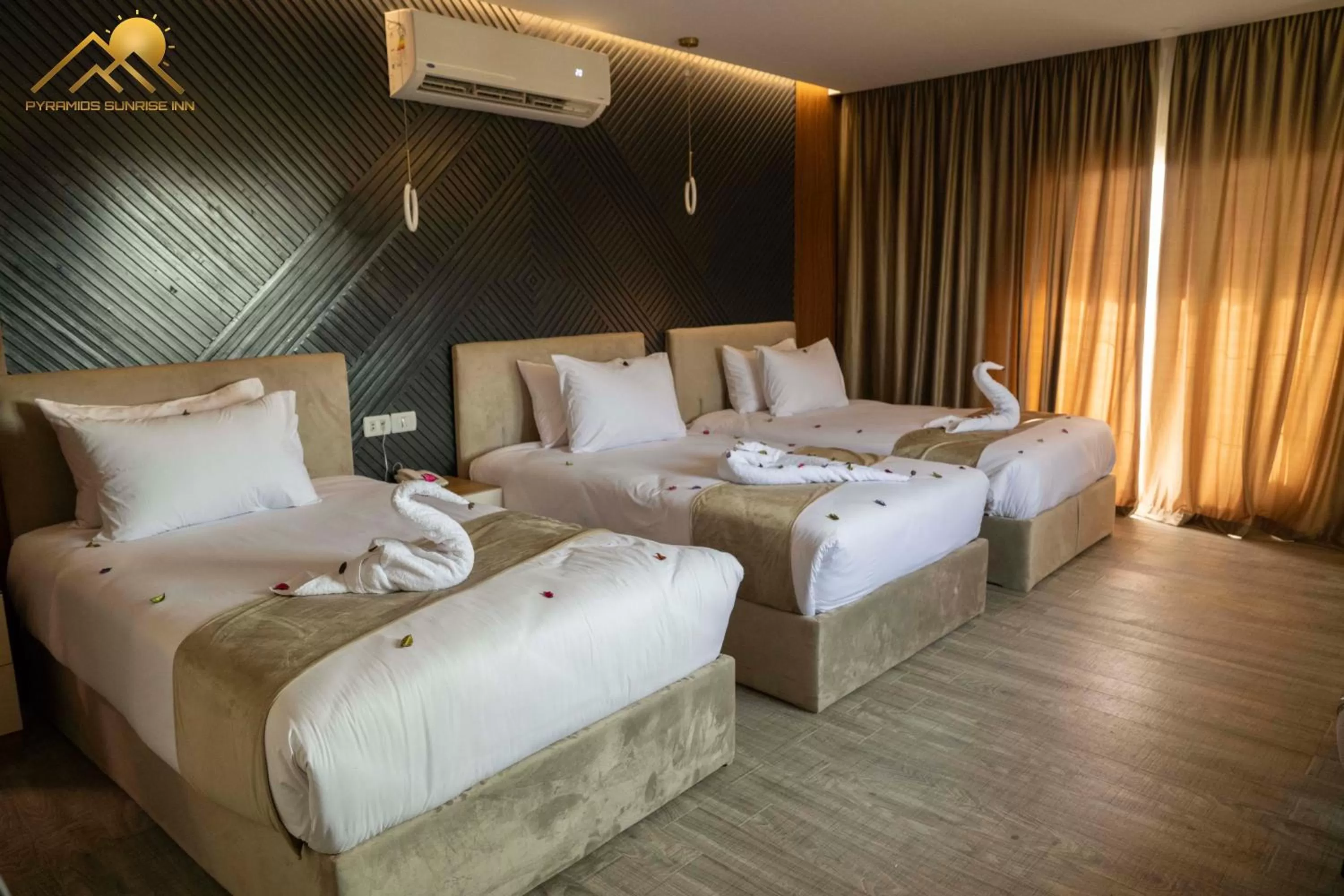 Bed in Pyramids sunrise inn