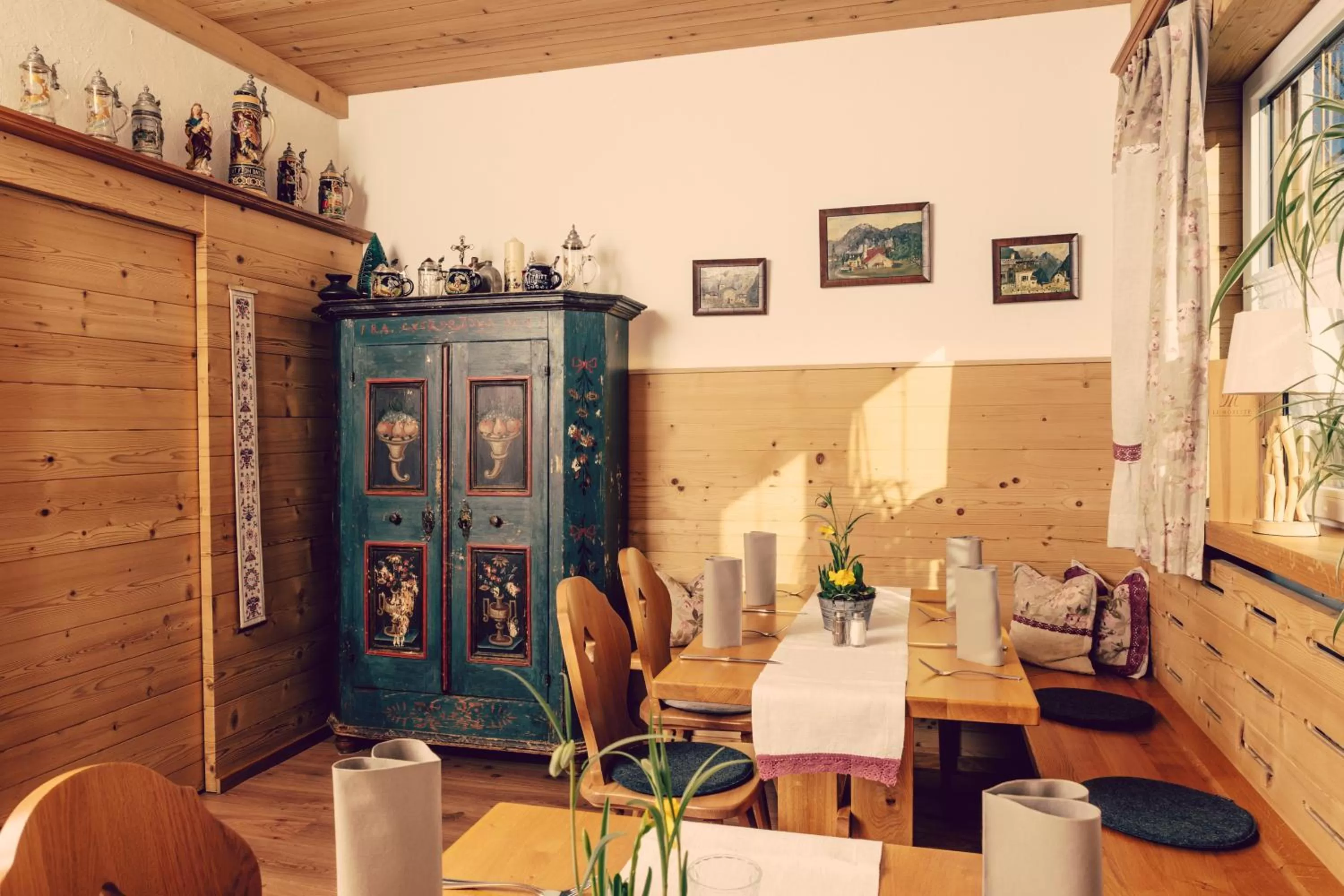 Restaurant/places to eat in Landhotel Hallnberg