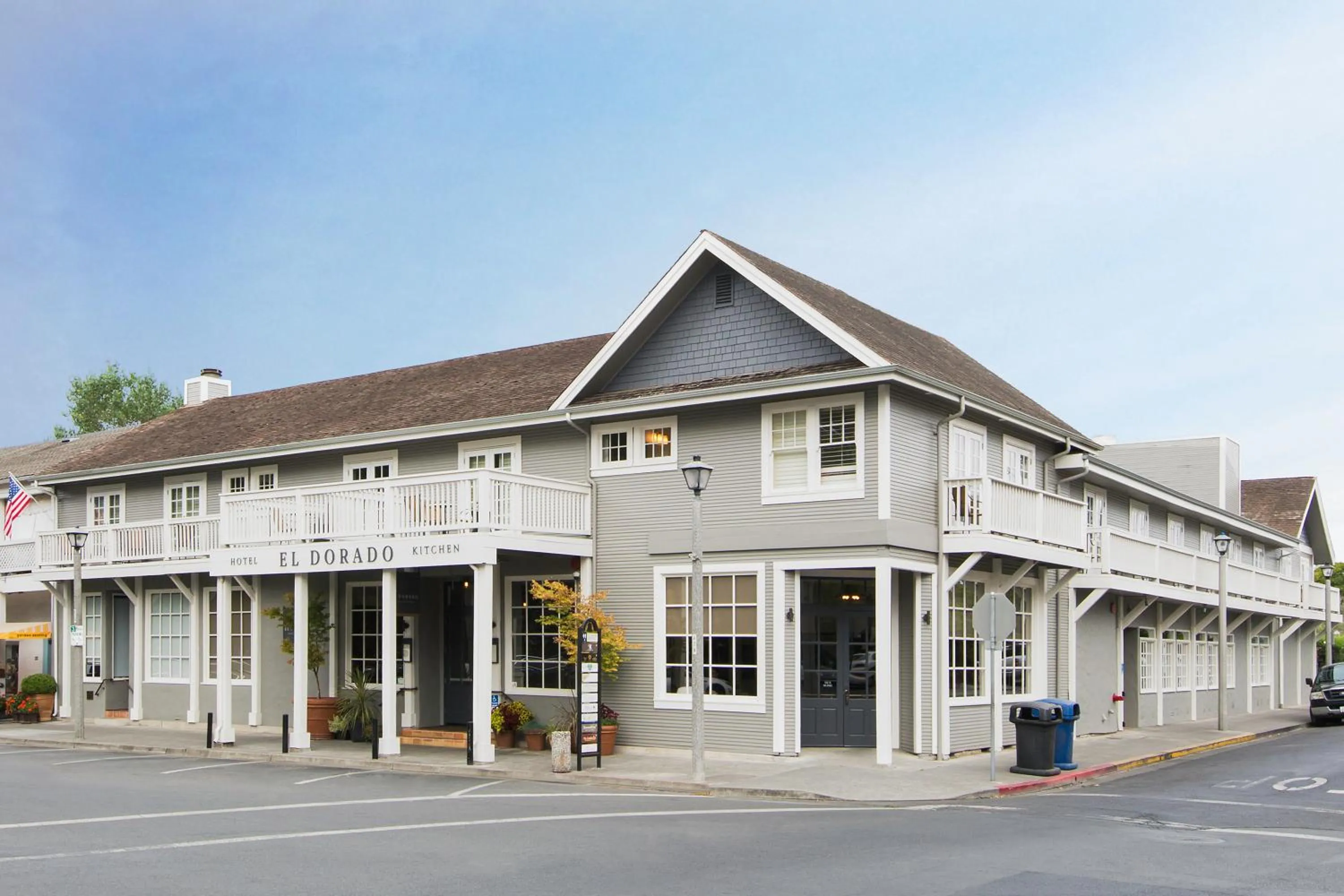 Property building in El Dorado Hotel