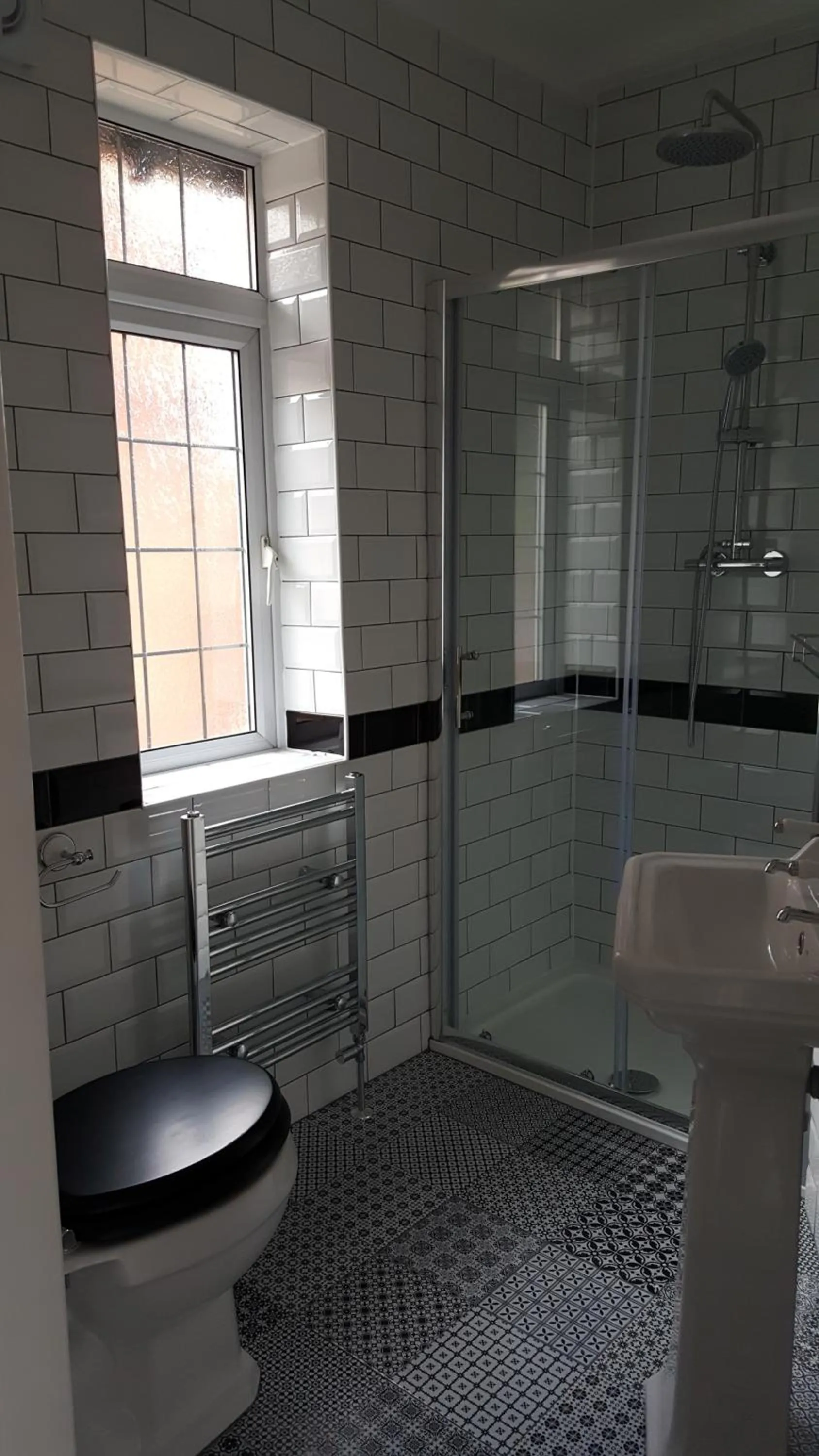 Bathroom in Rye Court Hotel