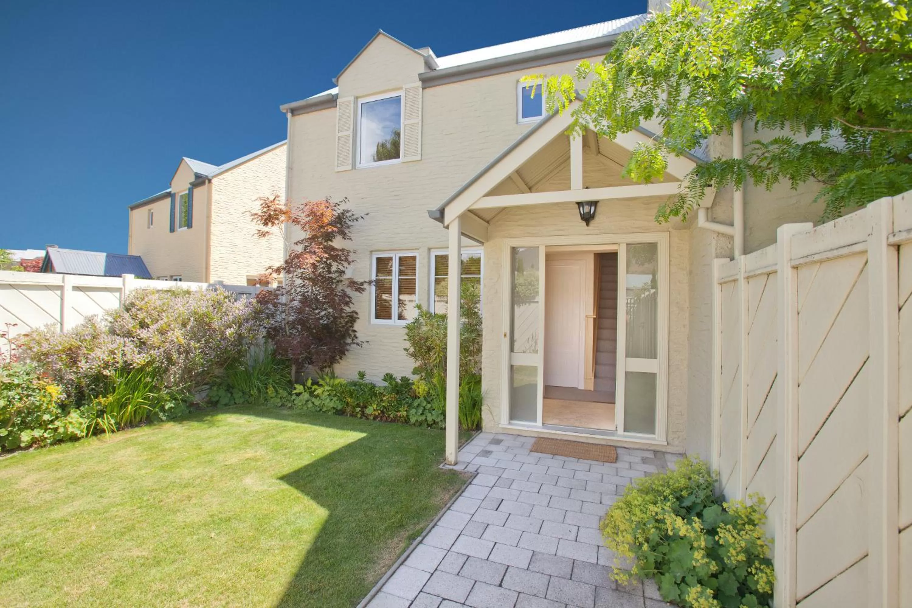 Facade/entrance in Millbrook Resort