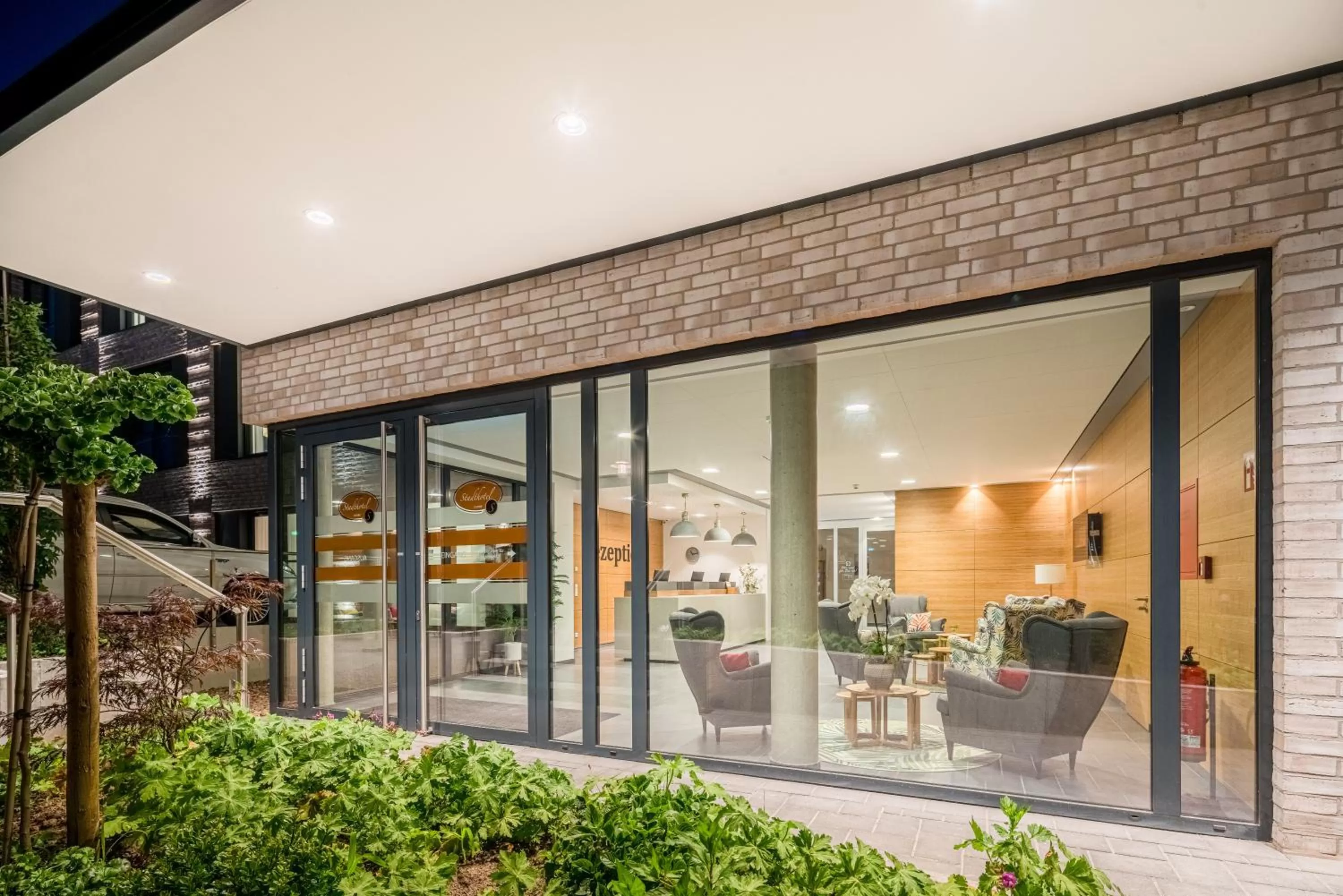 Facade/entrance in Stadthotel Lohne, Self Check In, mit Bäckerei und Cafe