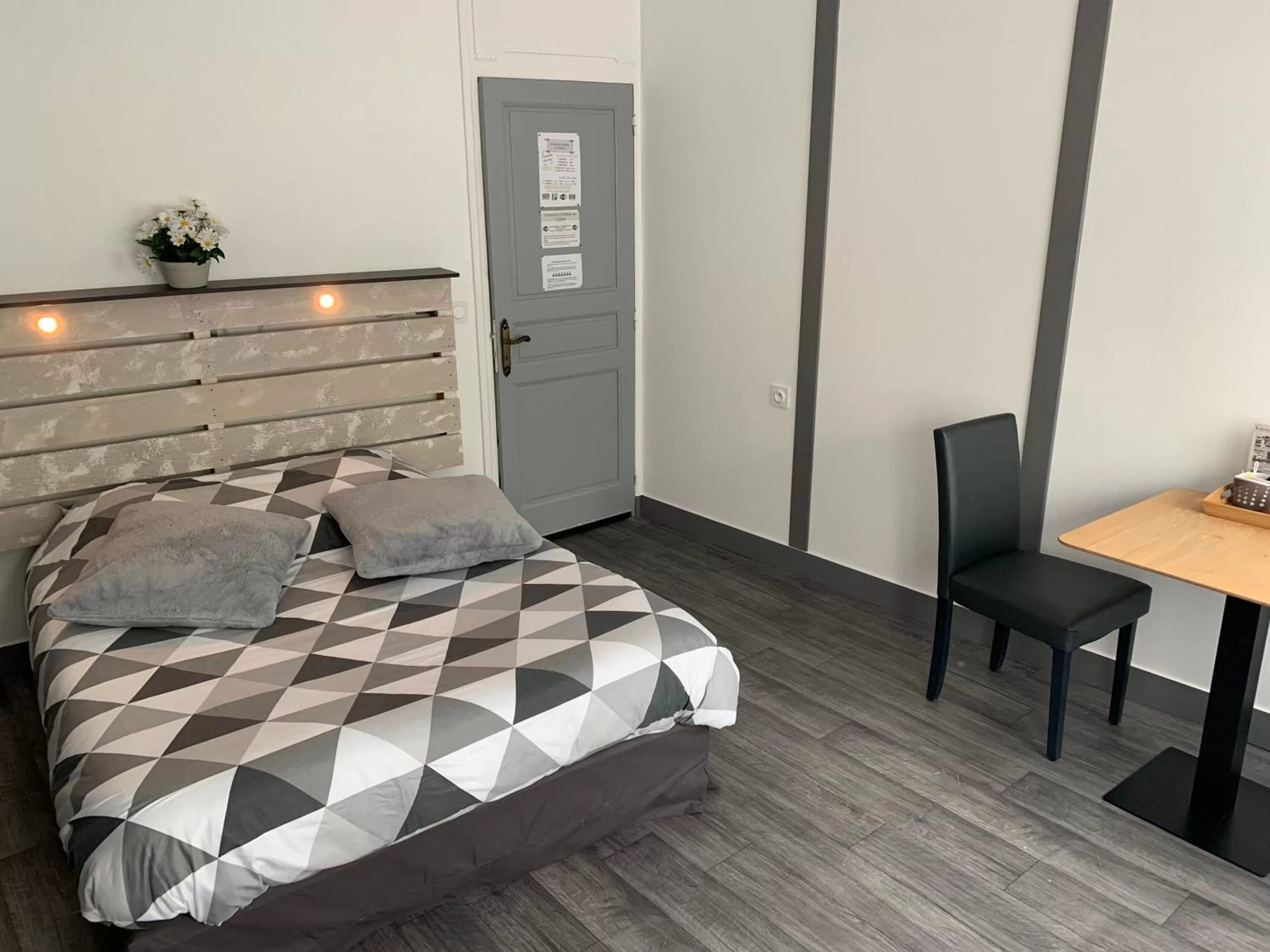 Bed in Chambres d'hôtes de l'Eglise