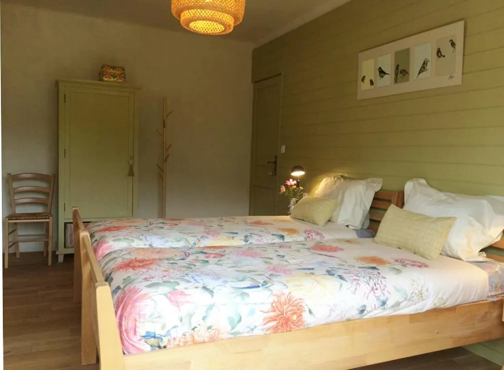 Bed in La Perle des Montagnes - Bed and breakfast - Chambre d hôte