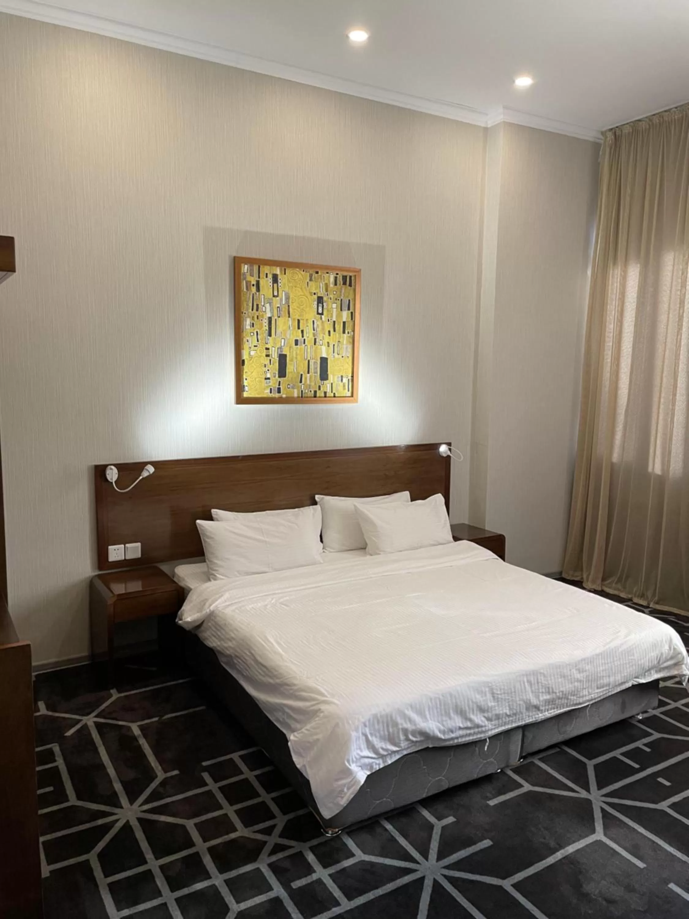 Bed in City Centre Hotel