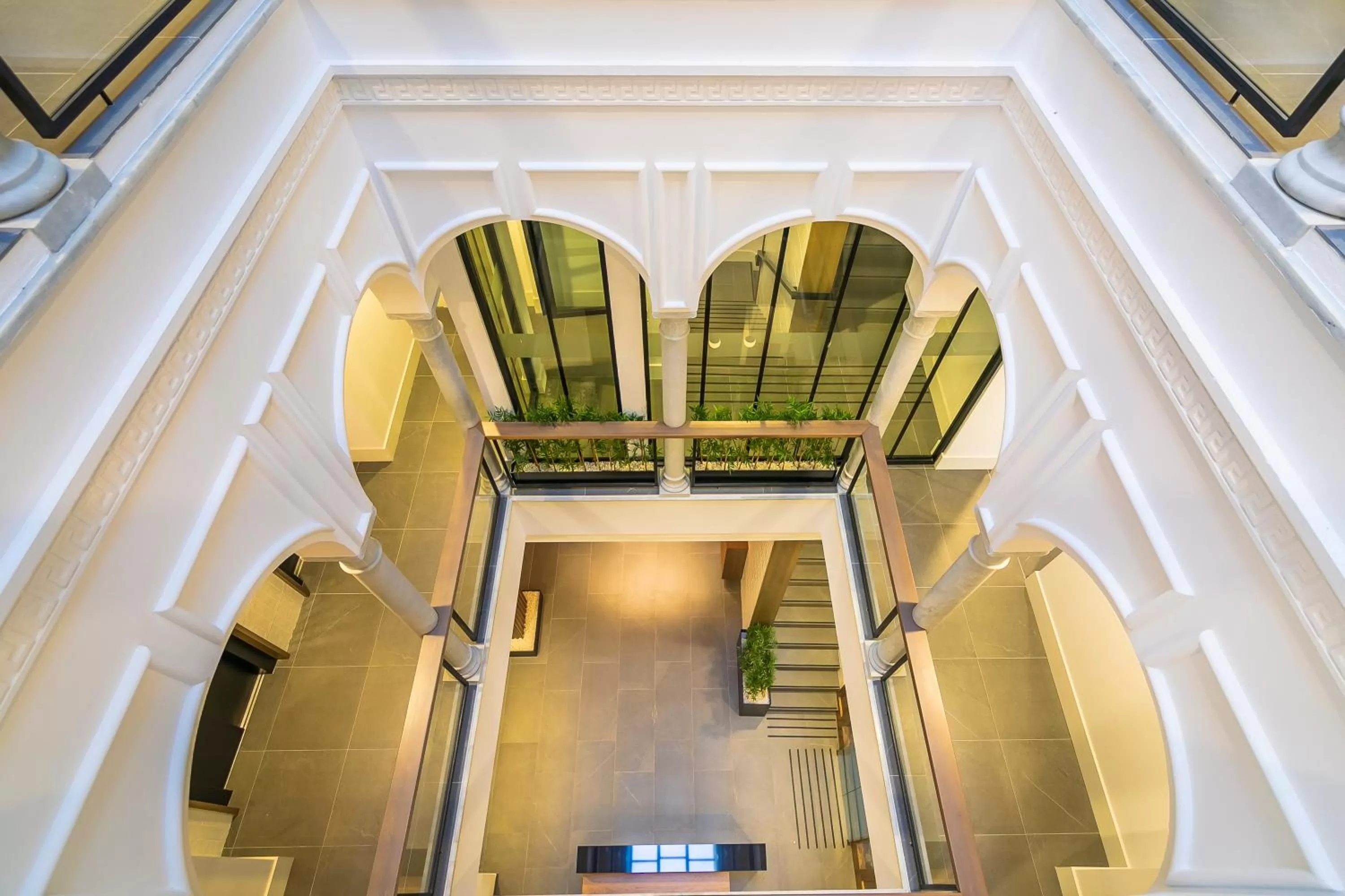 Patio in Aquitania Home Suites