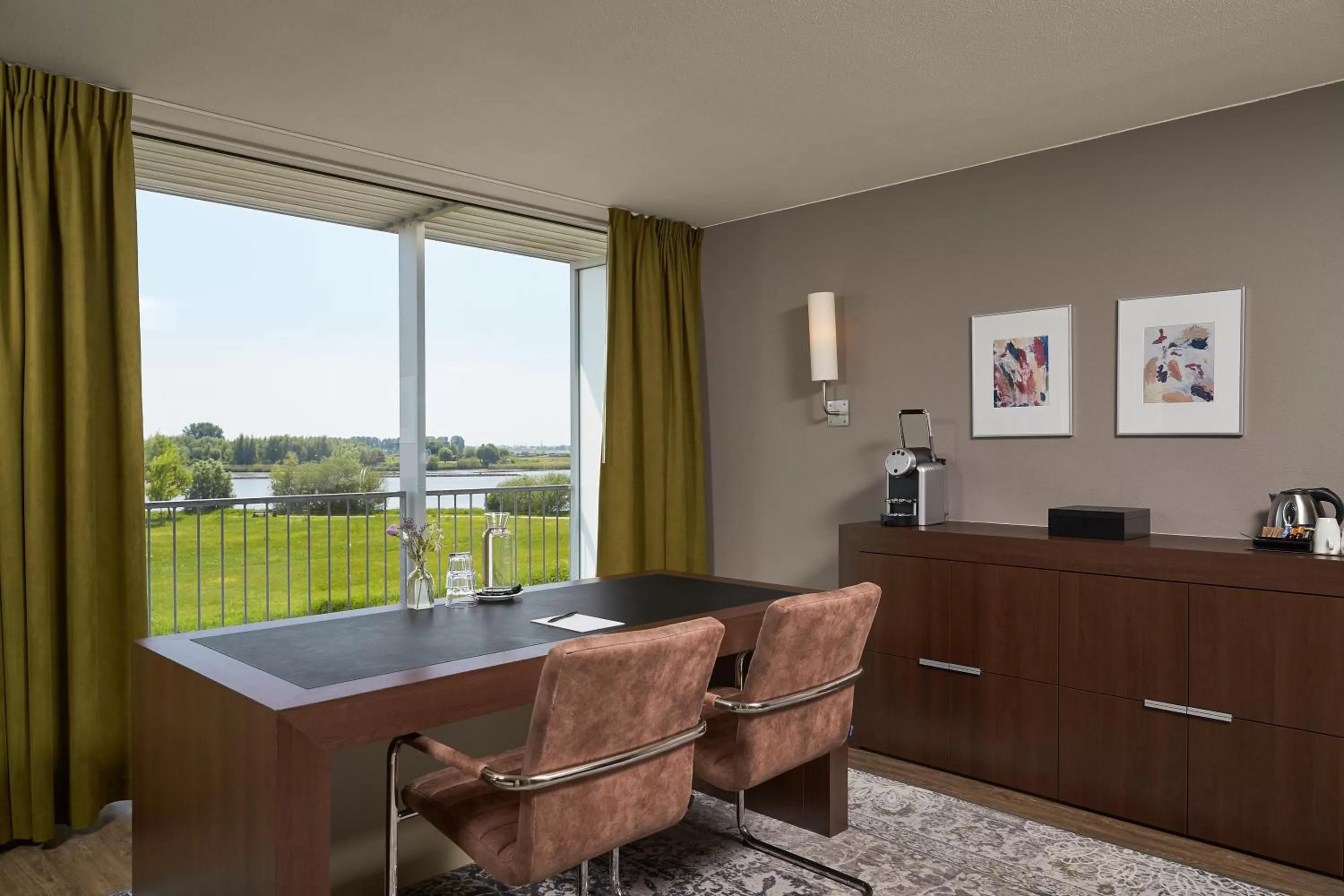 Business facilities in Van der Valk Hotel ARA Zwijndrecht