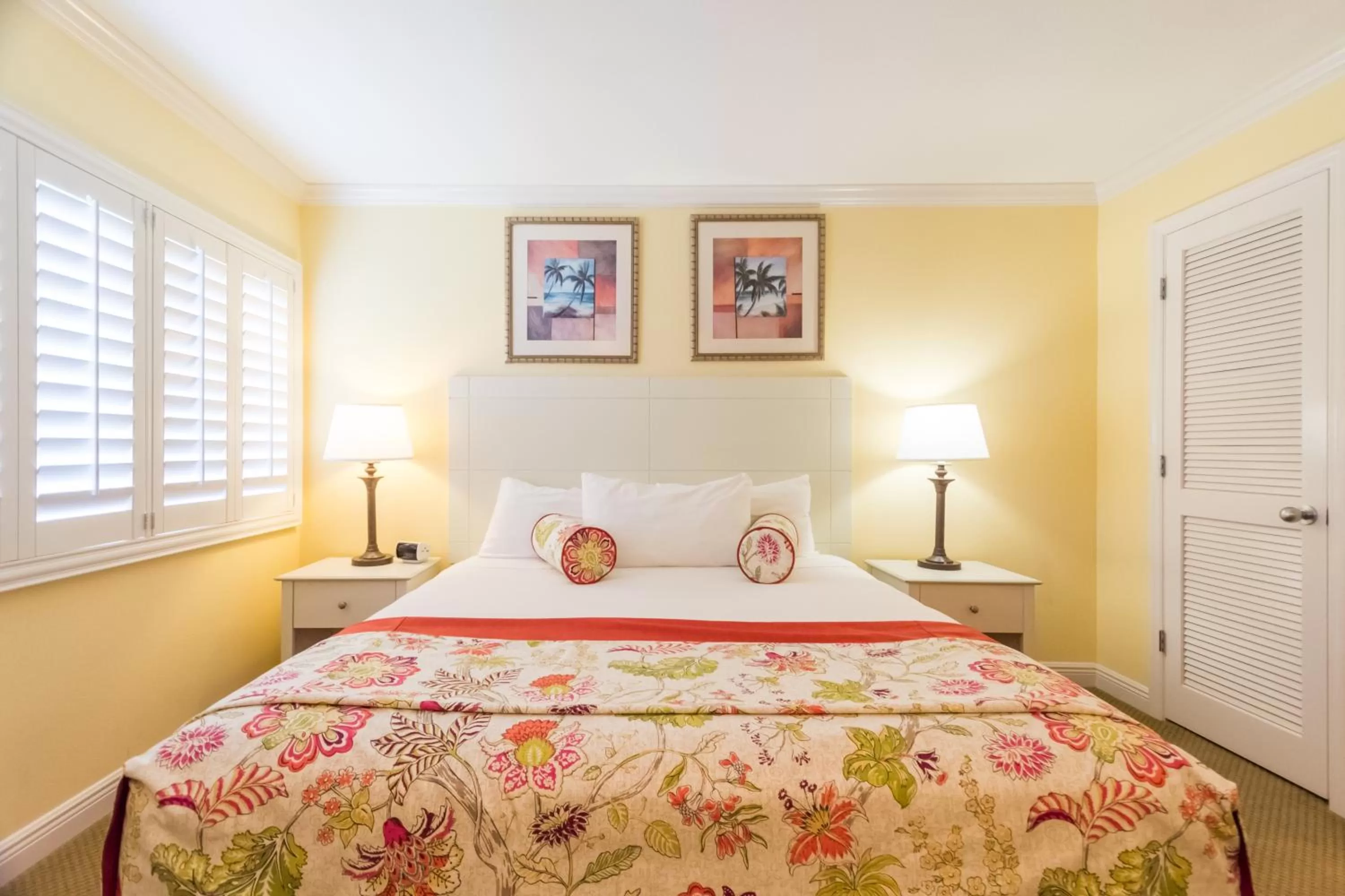 Day, Bed in Inn at the Beach-Venice FLORIDA