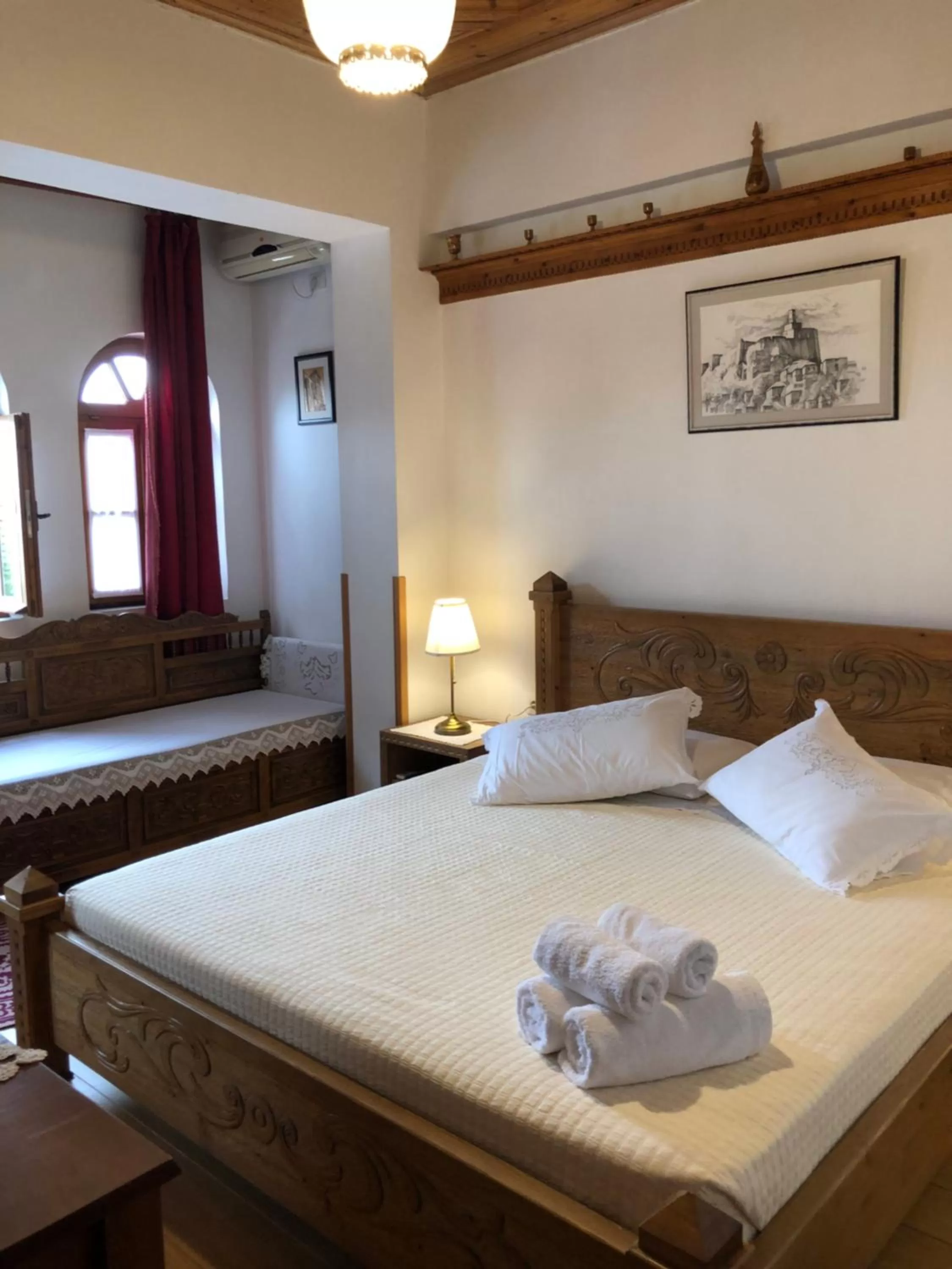 Bed in Hotel Gjirokastra