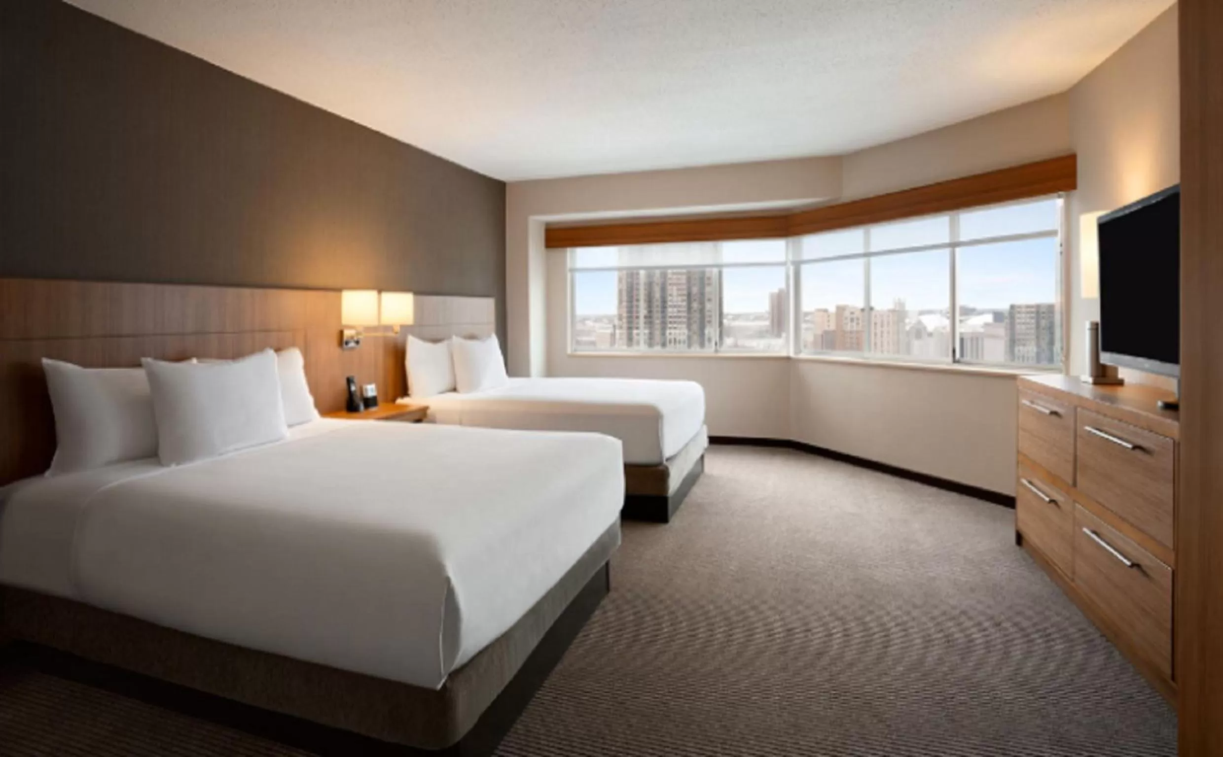 Bed in Hyatt Place Minneapolis/Downtown