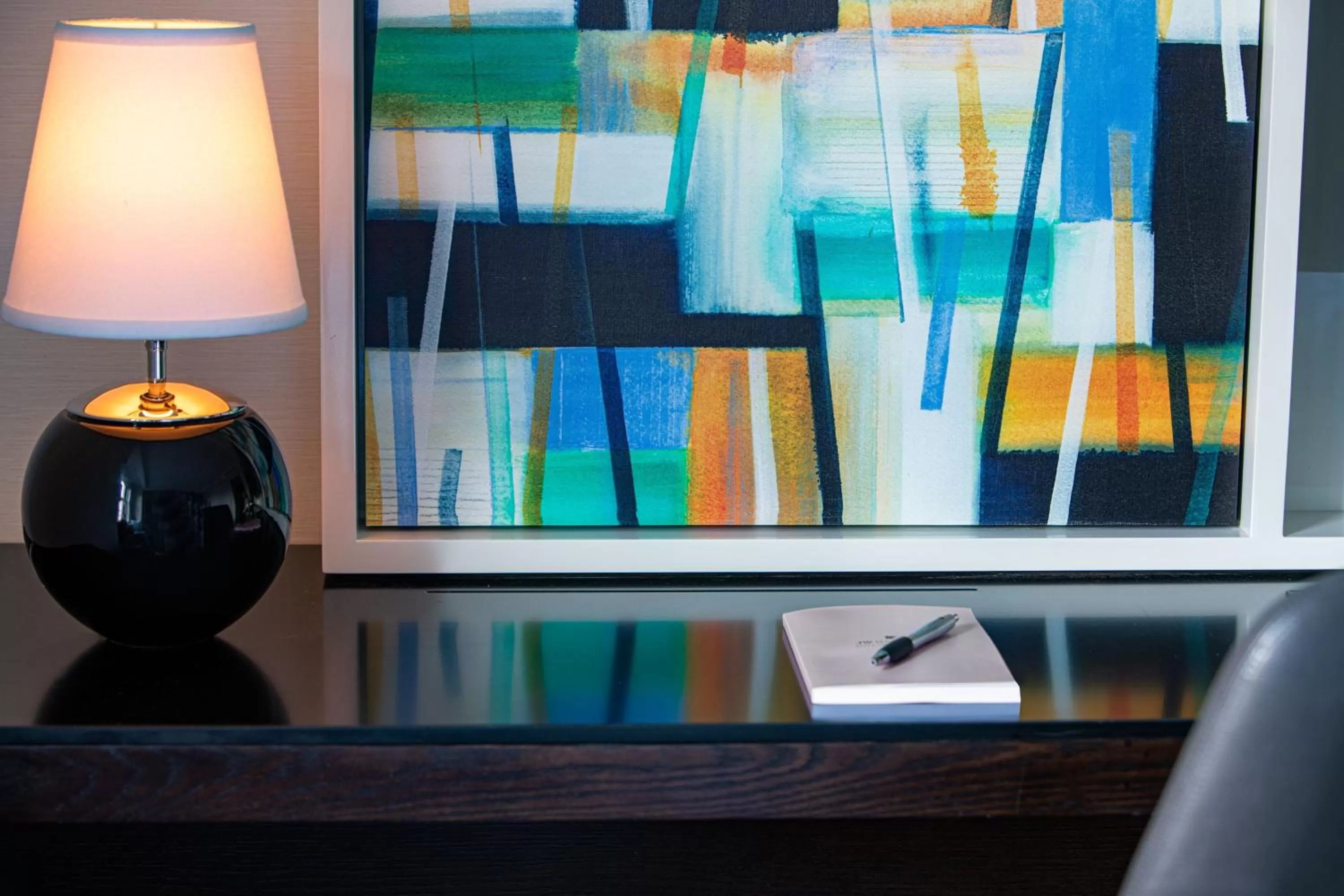 Photo of the whole room in JW Marriott Essex House New York