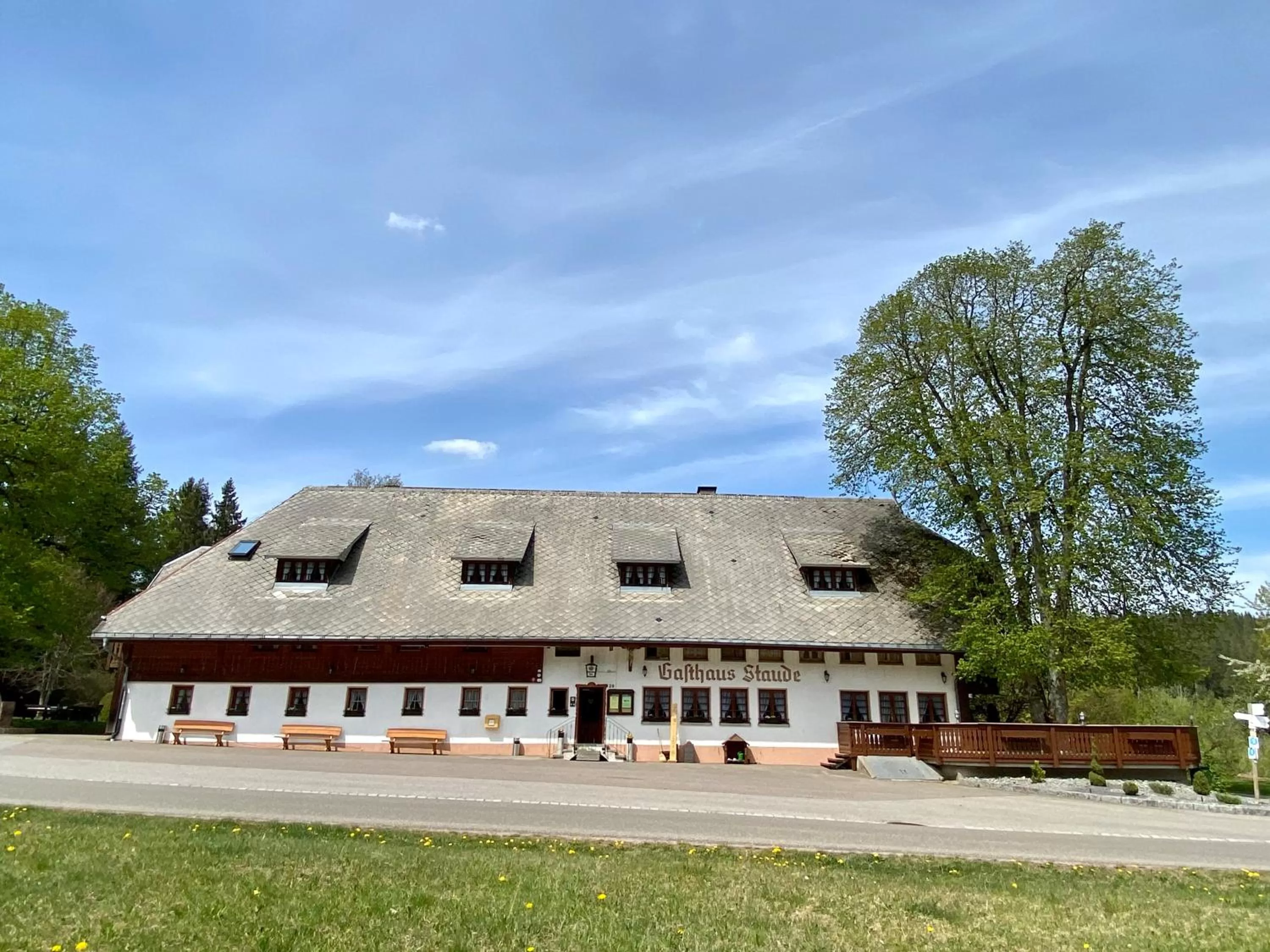 Property building in Gasthaus Staude