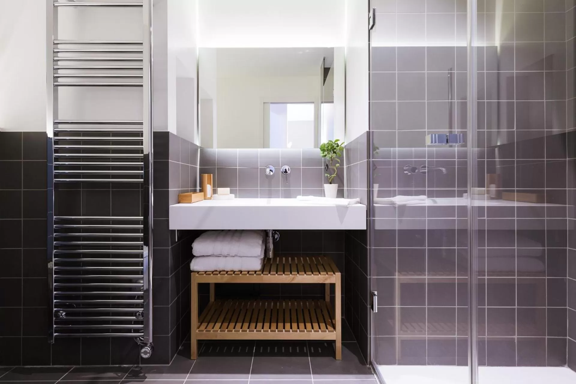 Shower in Appartement T4 Le Courbin