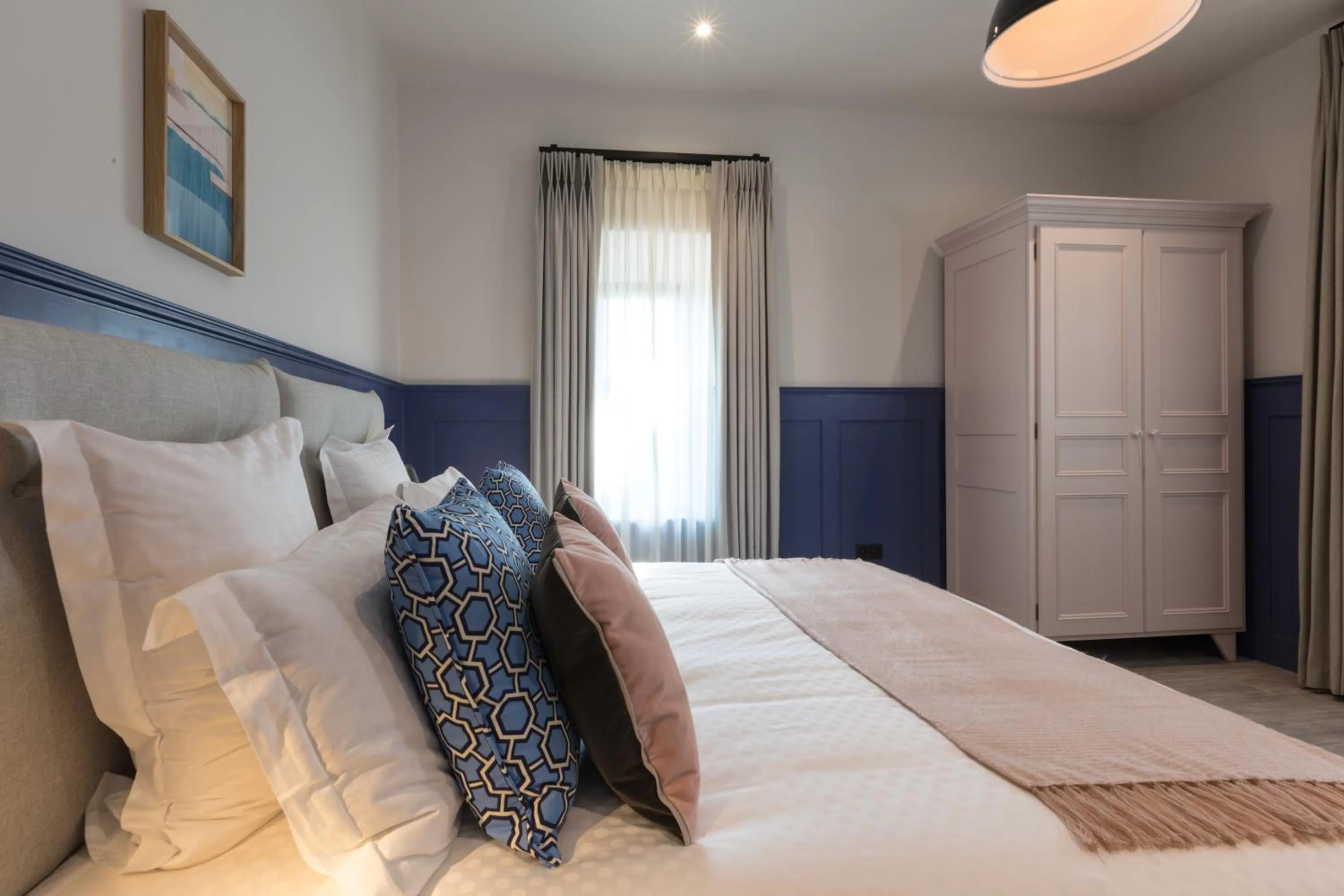 Bedroom, Bed in Mas du Brulat