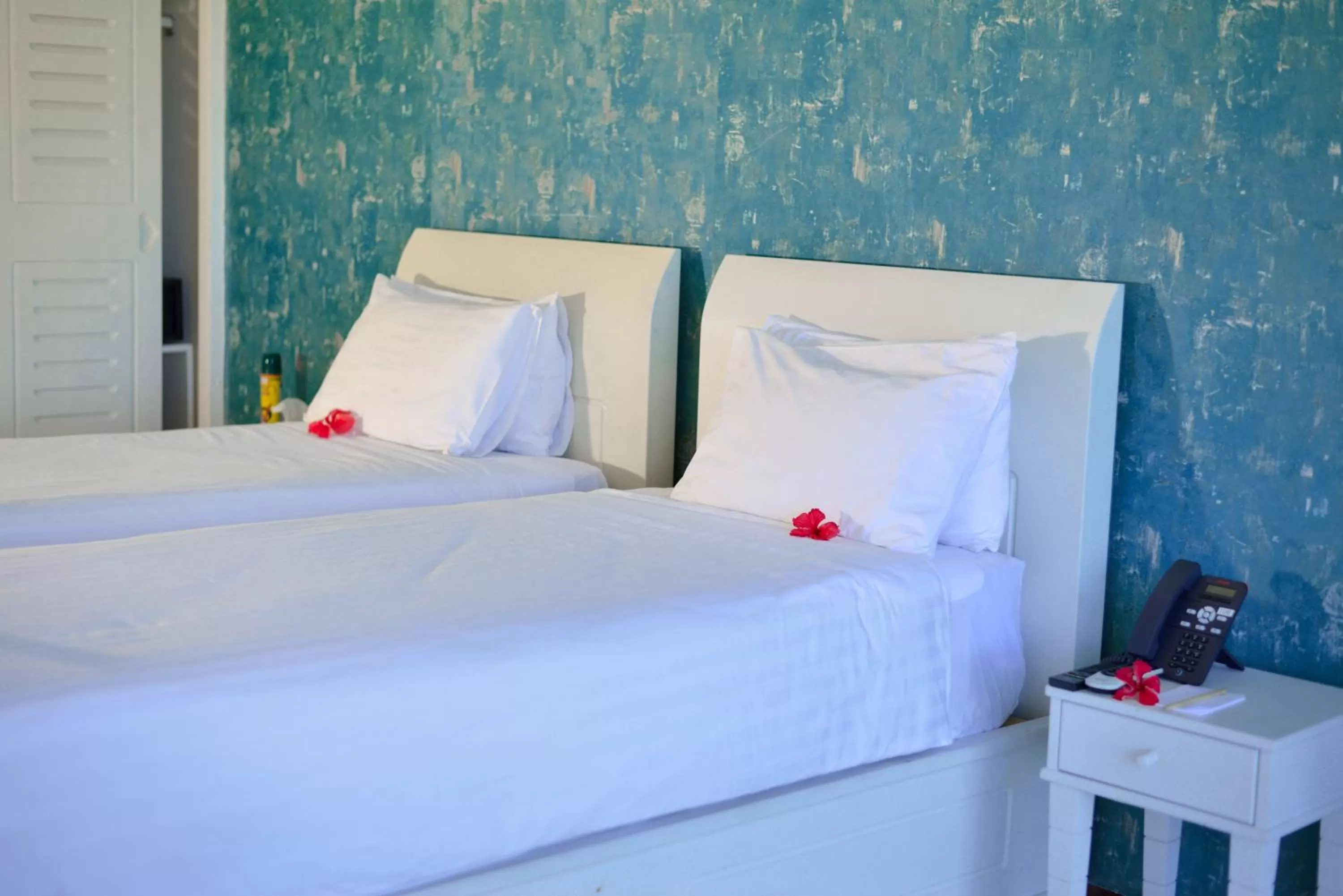 Bedroom, Bed in Golden Tulip Grande Comore Moroni Resort & Spa